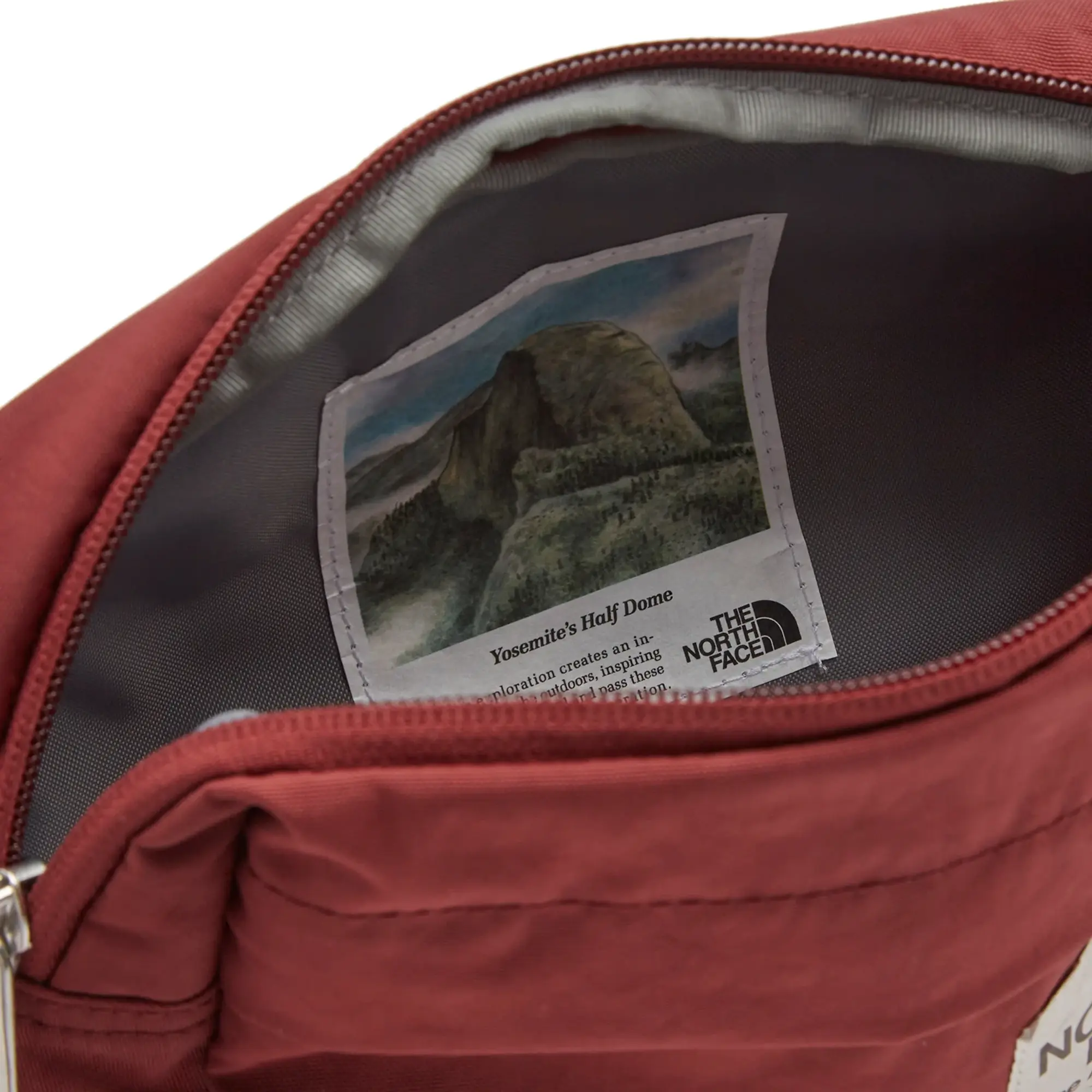 The North Face Women's Berkeley Lumbar Crossbody Bag Sumac/Alpine Plum
