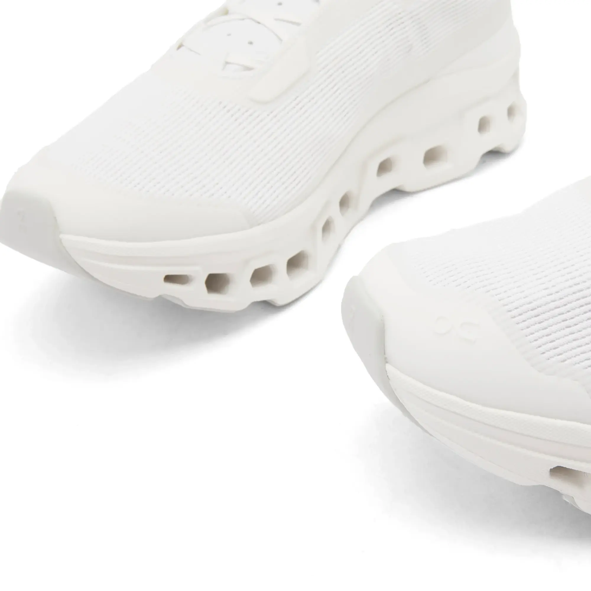 On Running Cloudmonster Void, White