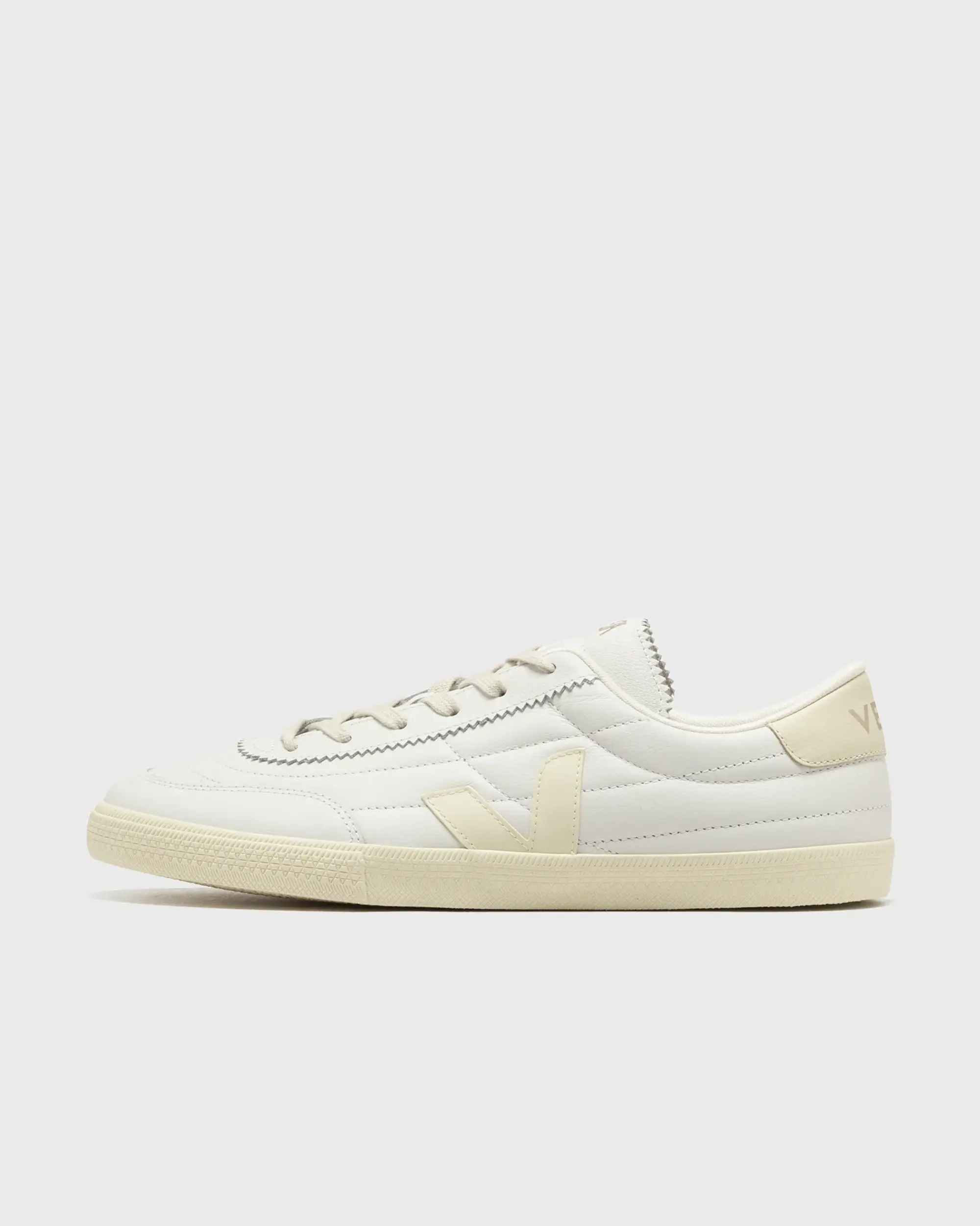 Veja O.T. LEATHER