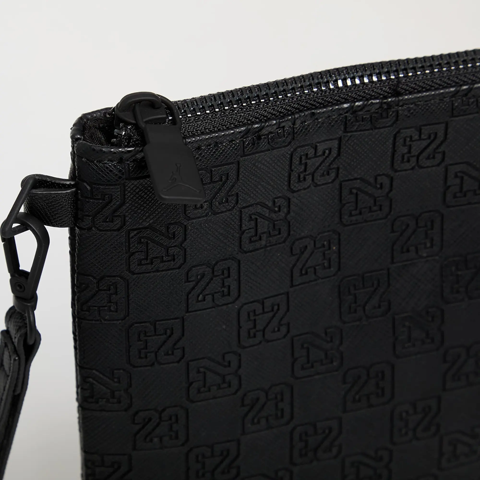 Nike Jordan Case Jordan Jam Monogram Pouch Black 0,75 L