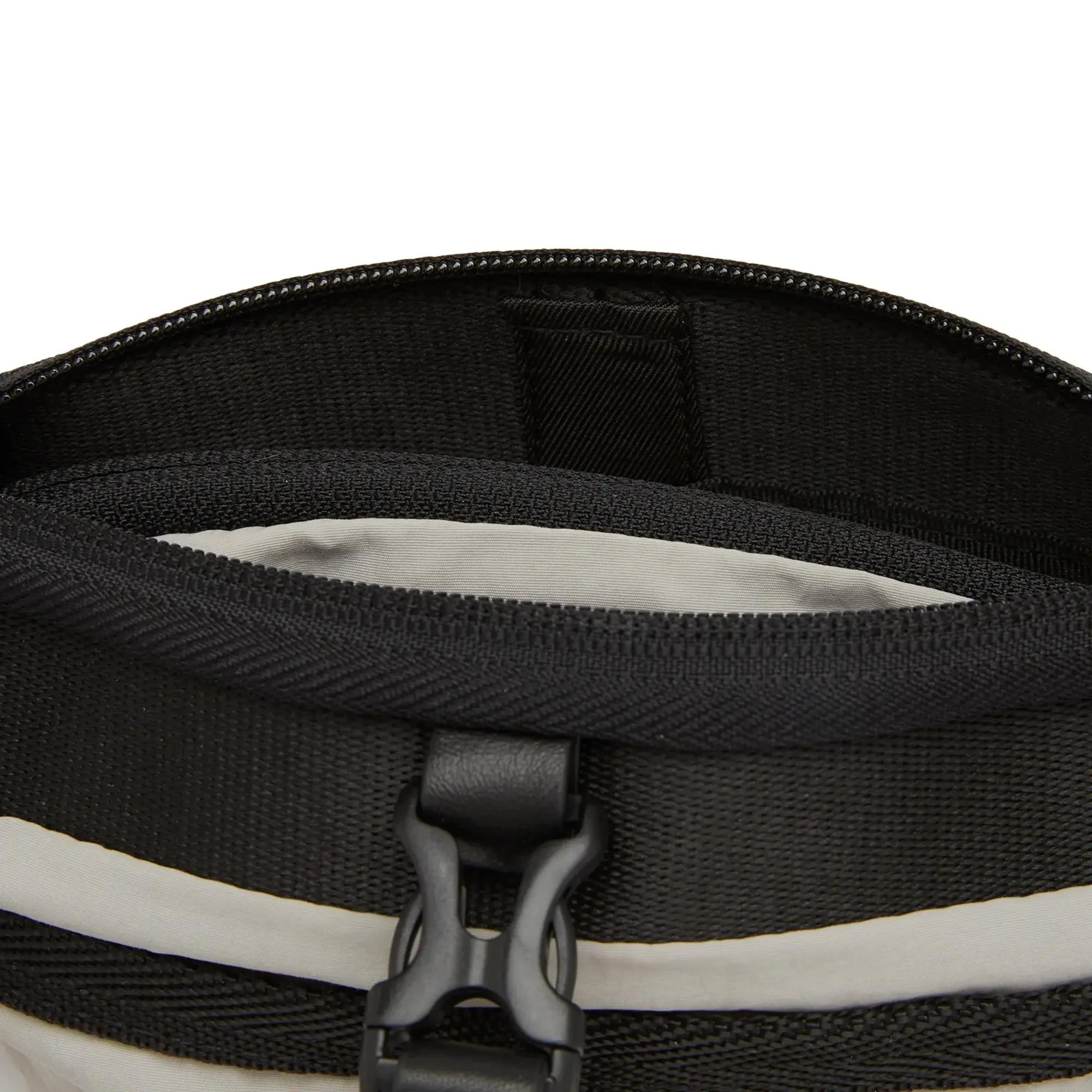 Cote&Ciel Orba Smooth Cross Body Bag Light Grey
