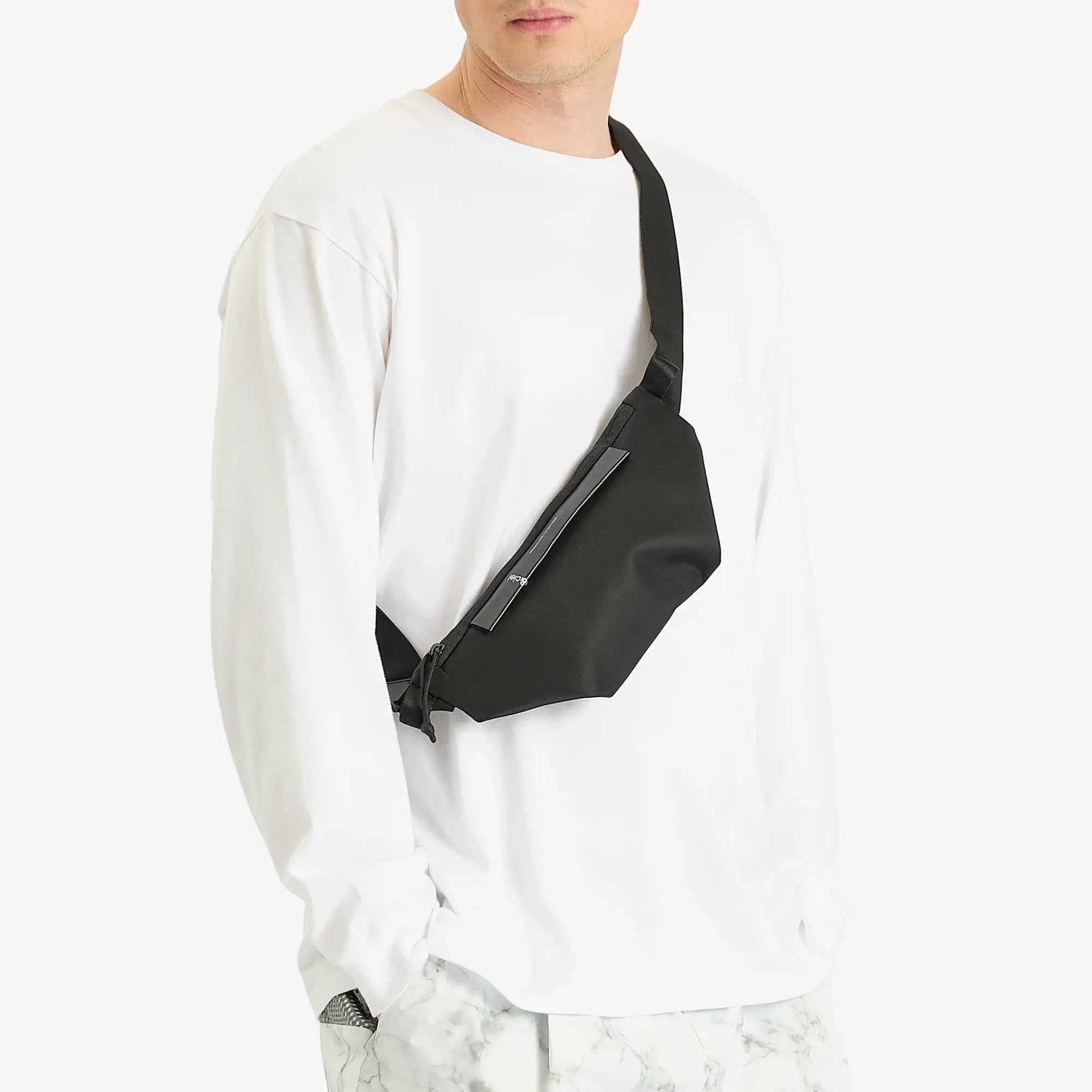 Cote&Ciel Isarau XS Sleek Cross Body Bag Black
