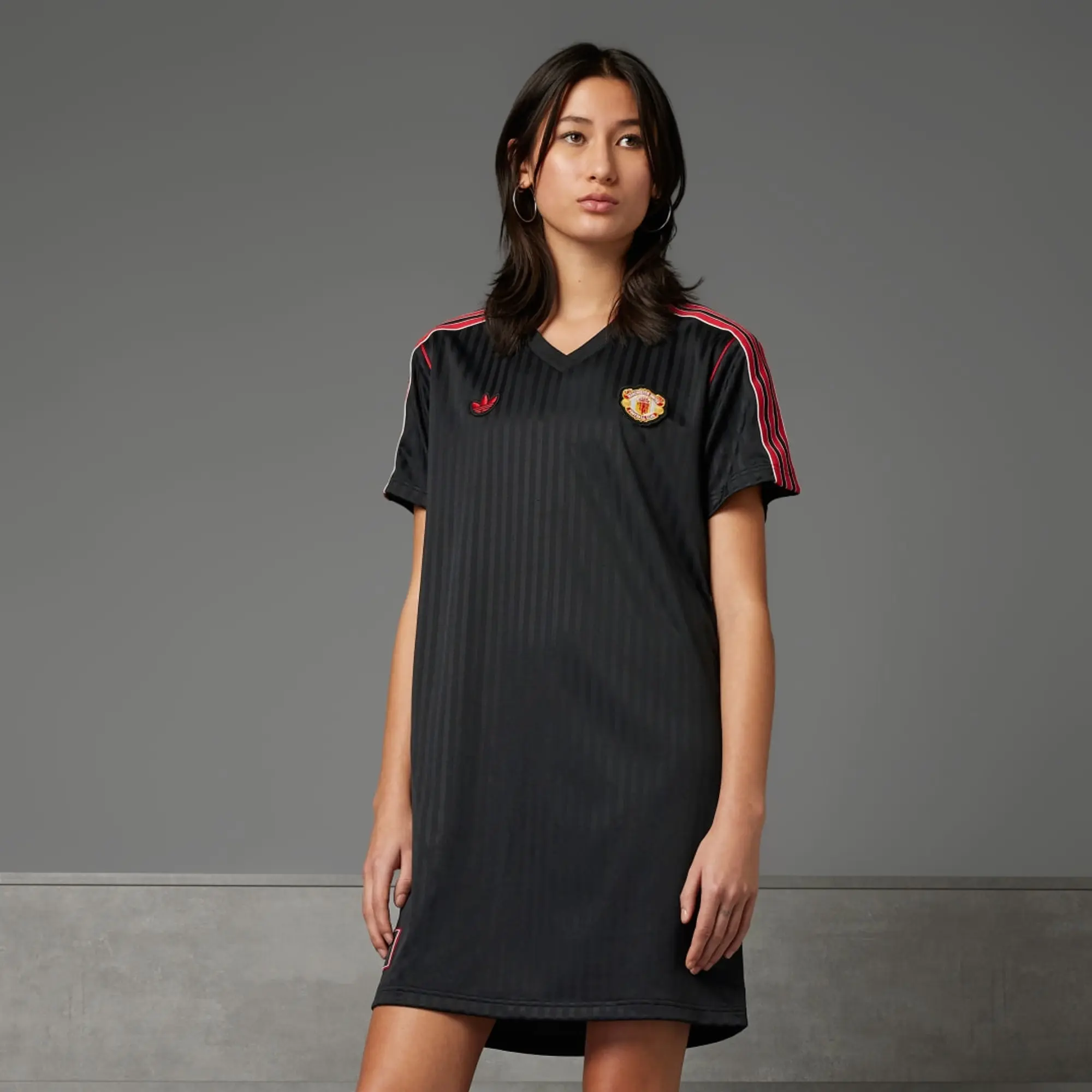 adidas Manchester United Terrace Icons Dress
