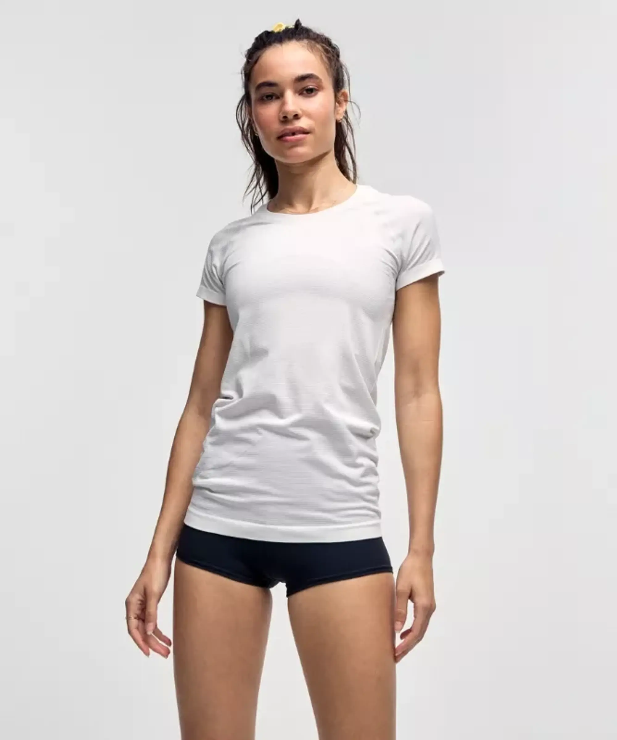 lululemon IE lululemon – Women's Swiftly Tech Short-Sleeve Shirt 2.0 Hip Length – Color White – Size 14