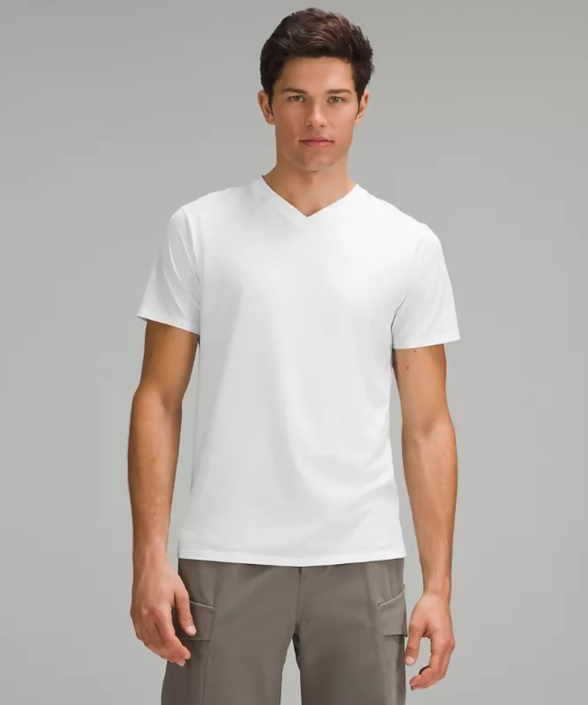 lululemon IE lululemon – Men's Fundamental V-Neck T-Shirt – Color White – Size XS