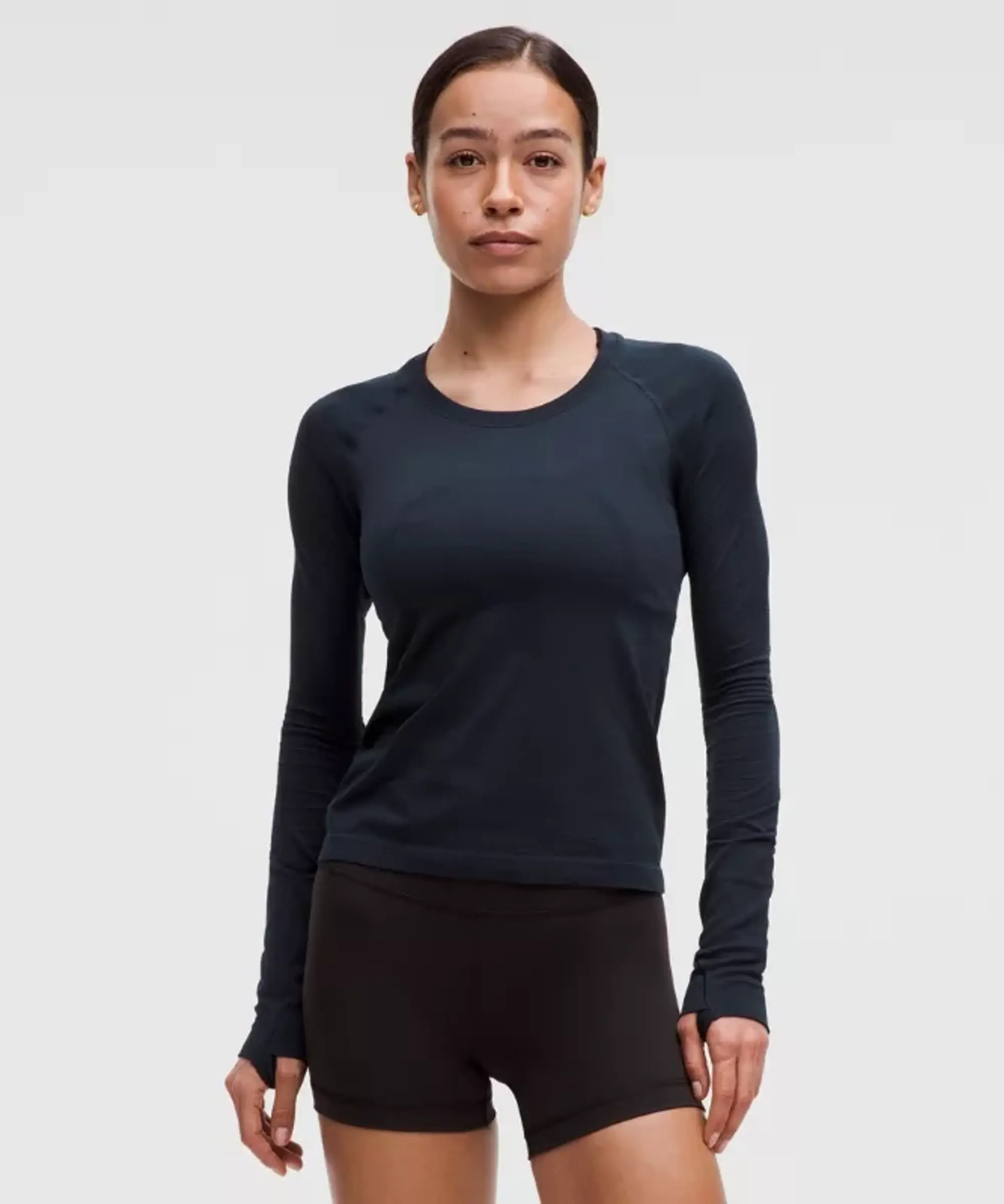 lululemon IE lululemon – Women's Swiftly Tech Long-Sleeve Shirt 2.0 Waist Length – Color Blue – Size 8