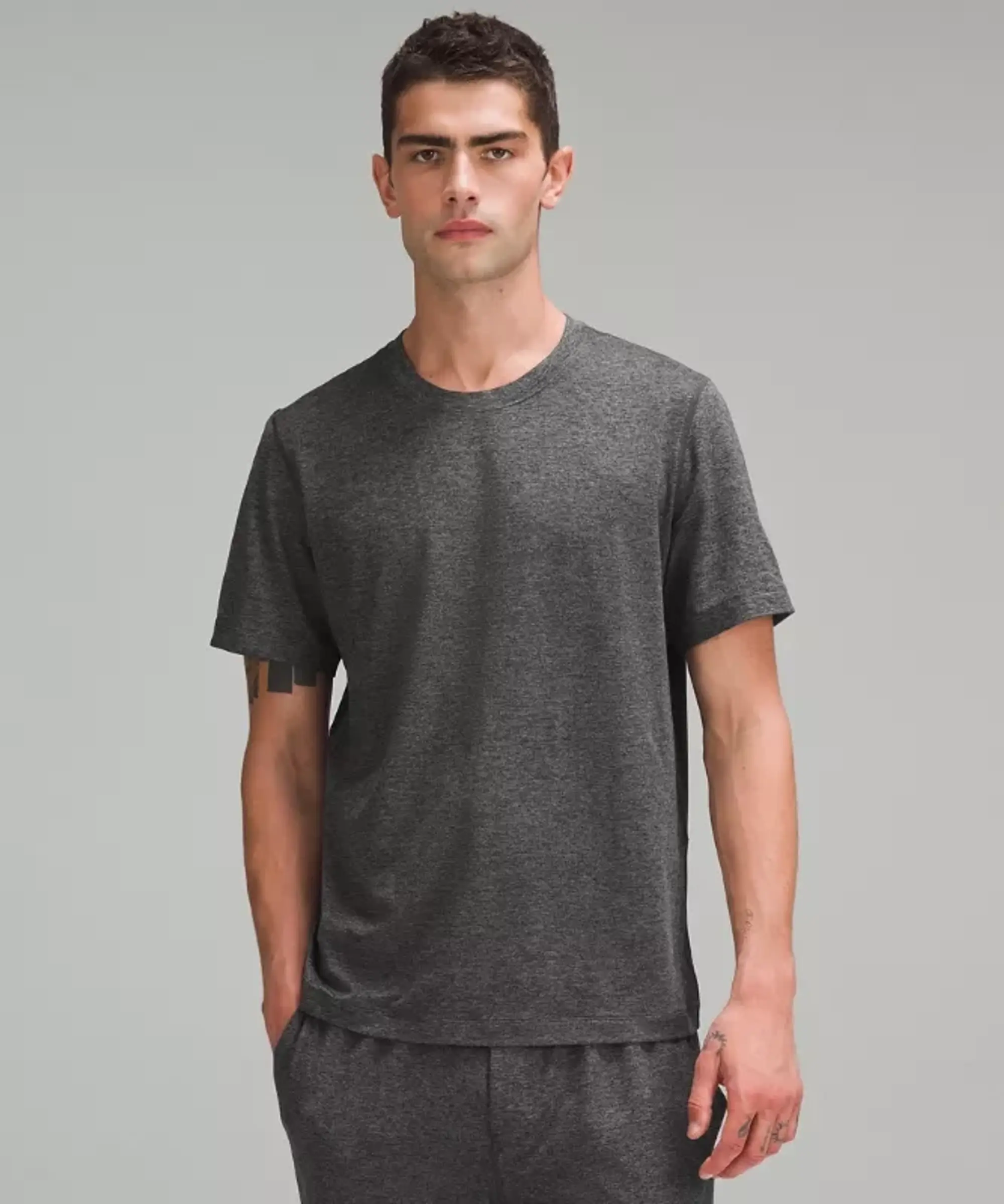 lululemon IE lululemon – Men's Soft Jersey Short-Sleeve Shirt – Color Black/Grey – Size XL