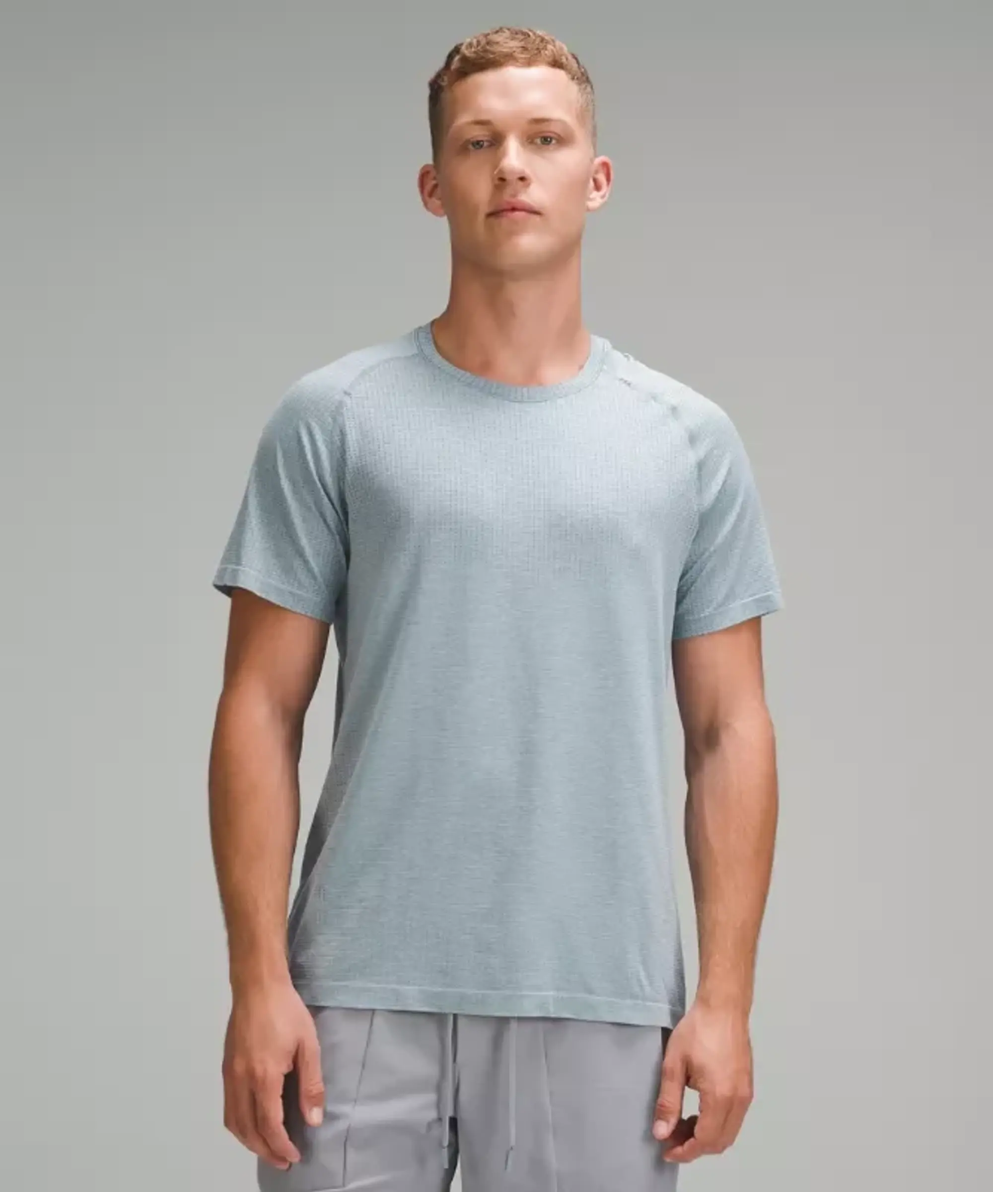 lululemon IE lululemon – Men's Metal Vent Tech Short-Sleeve Shirt – Color Blue – Size XL