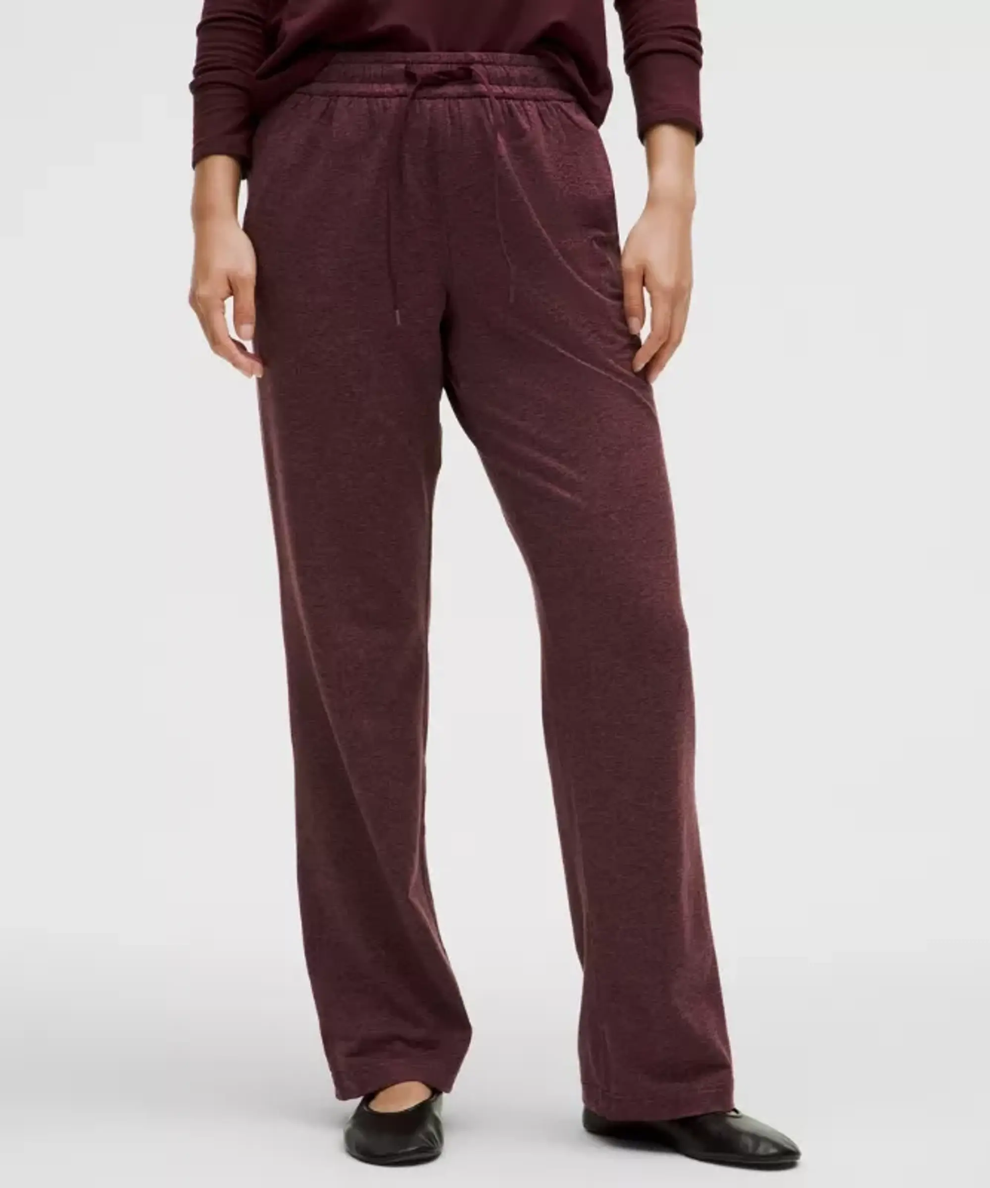 lululemon IE lululemon – Women's Soft Jersey Straight-Leg Mid-Rise Pants Regular – Color Red/Burgundy – Size 6