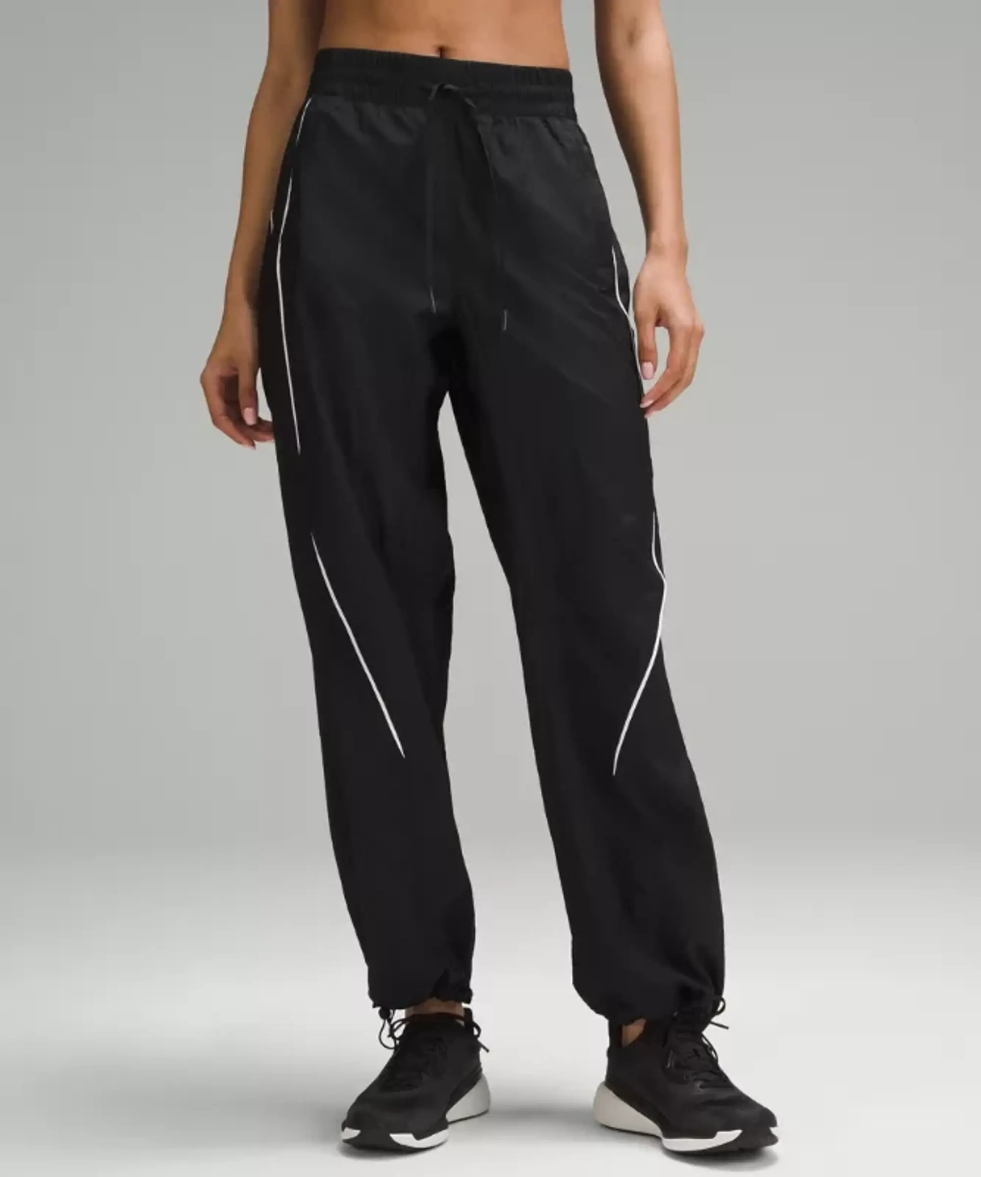 lululemon IE lululemon – Women's License to Train Mid-Rise Lightweight Joggers – Color Black – Size 8
