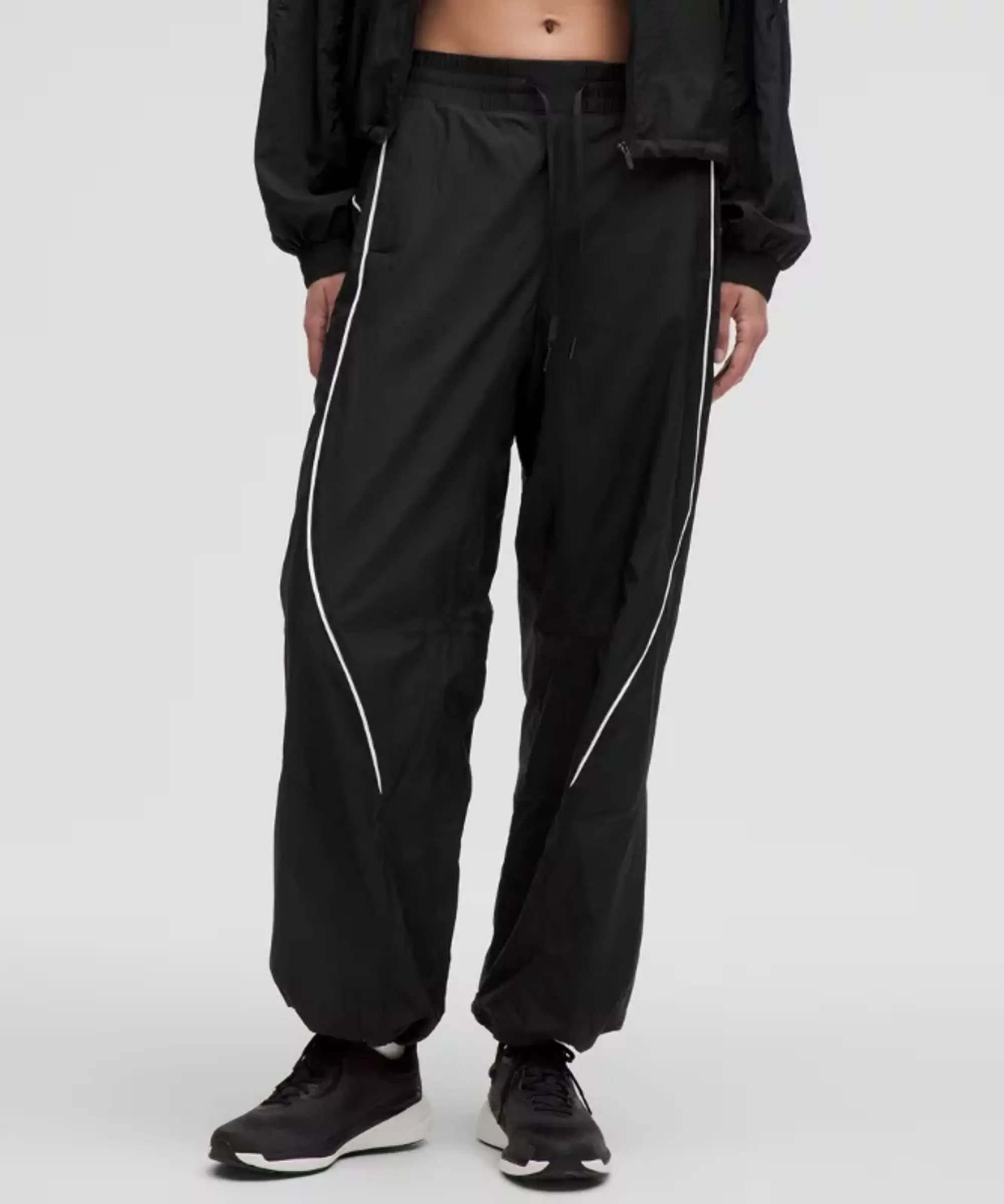 lululemon IE lululemon – Women's License to Train Mid-Rise Lightweight Joggers – Color Black – Size 8