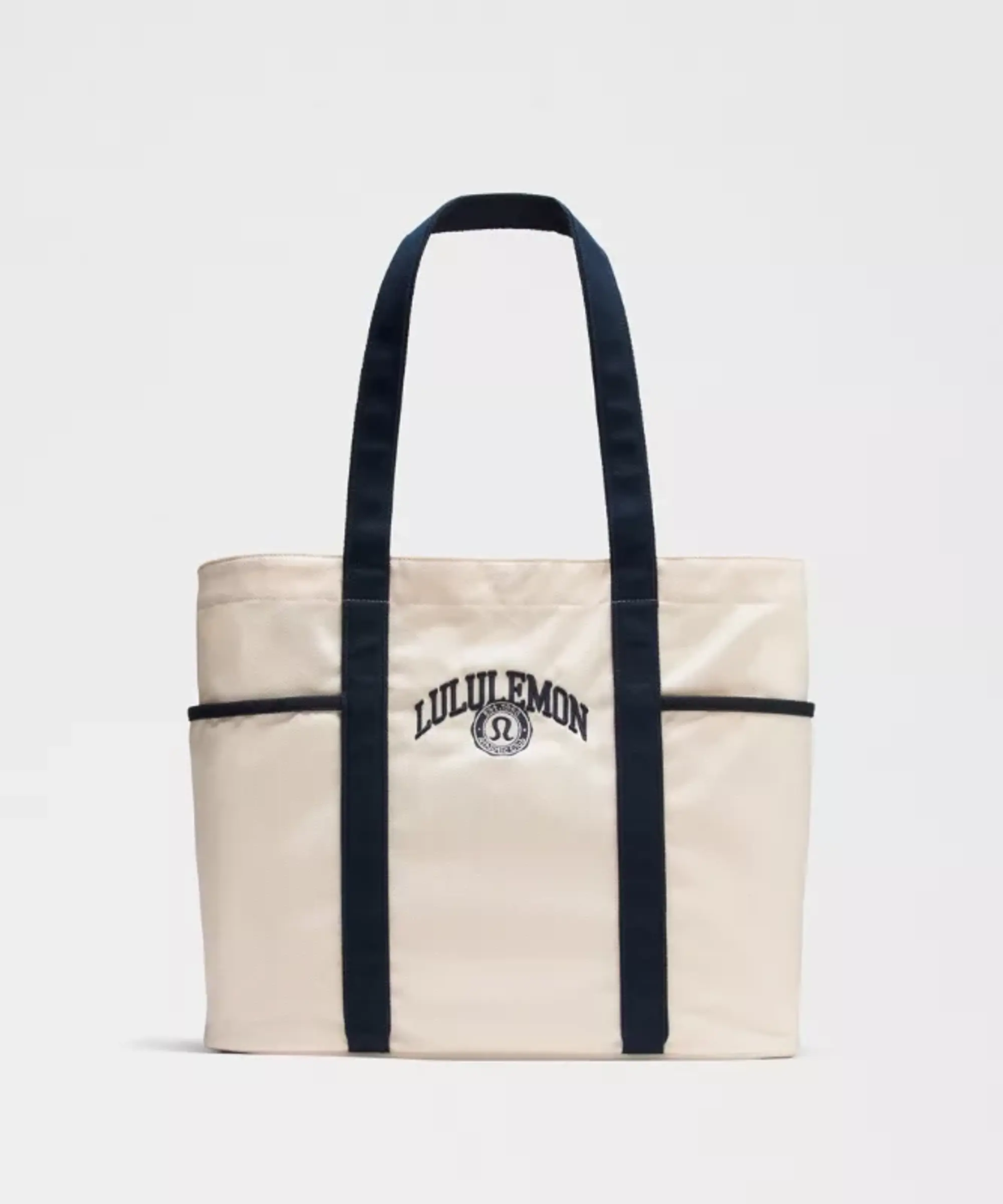 lululemon IE lululemon – Daily Multi-Pocket Canvas Tote Bag 20L Collegiate – Color Navy Blue/White