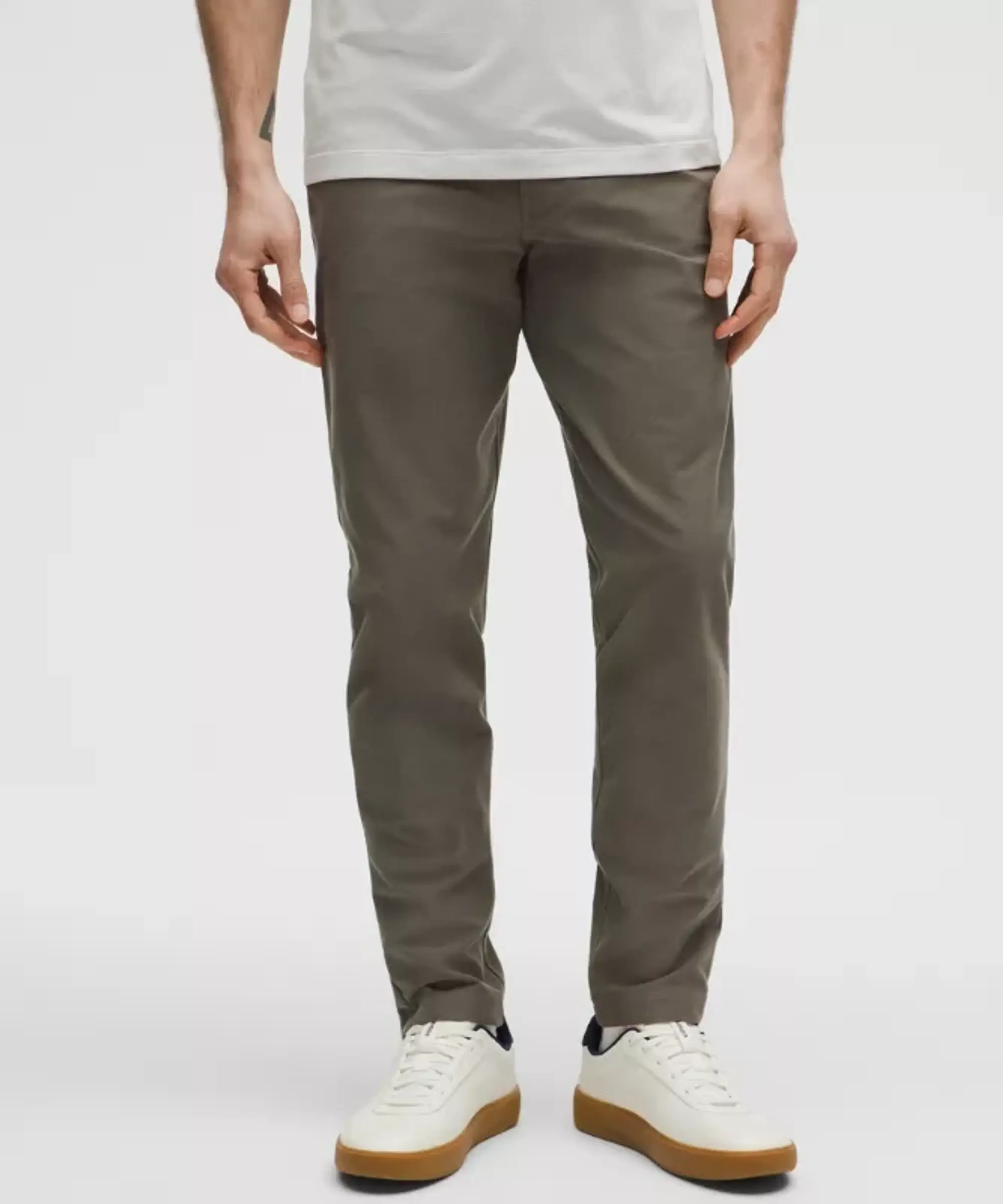lululemon IE lululemon – Men's ABC Slim-Fit 5 Pocket Trousers 30L Utilitech – Color Green – Size 35