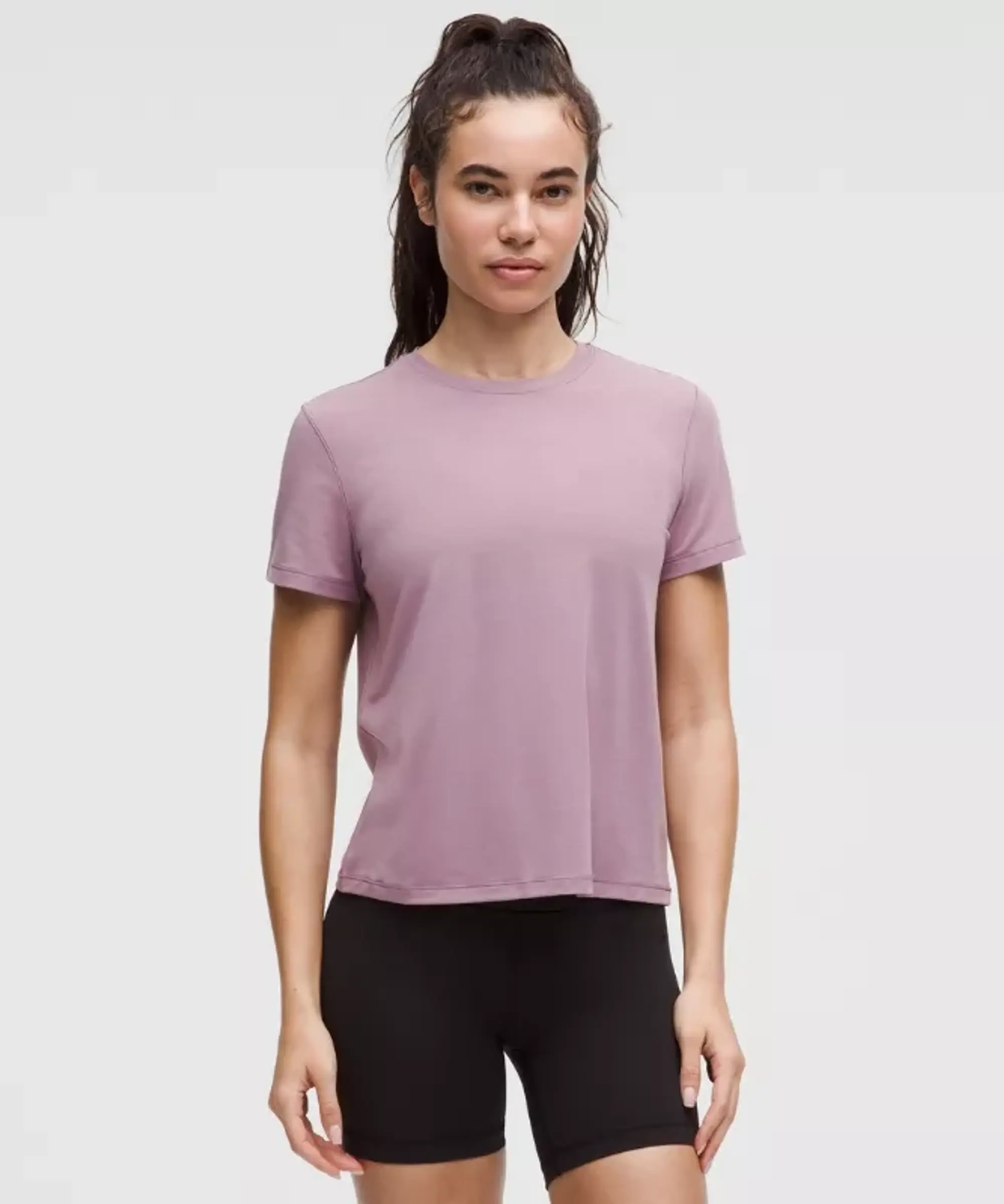 lululemon IE lululemon – Women's Jersey Training Classic-Fit Short-Sleeve Shirt – Color Purple – Size 8