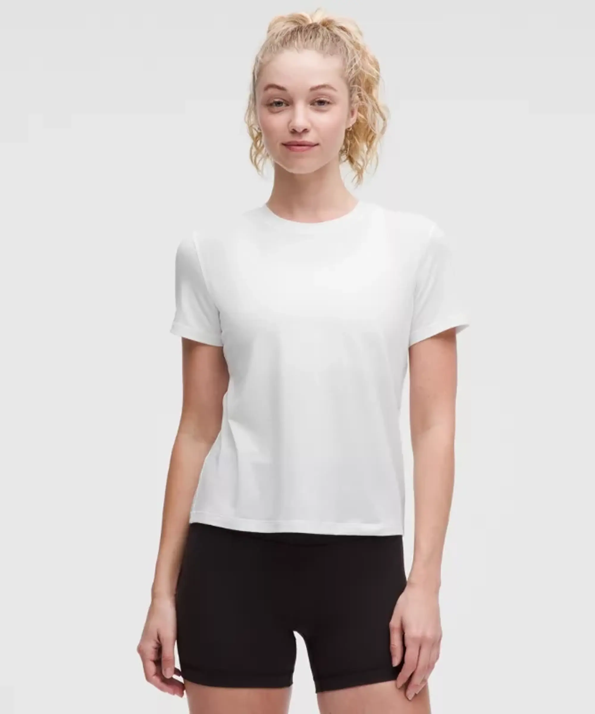 lululemon IE lululemon – Women's Jersey Training Classic-Fit Short-Sleeve Shirt – Color White – Size 8