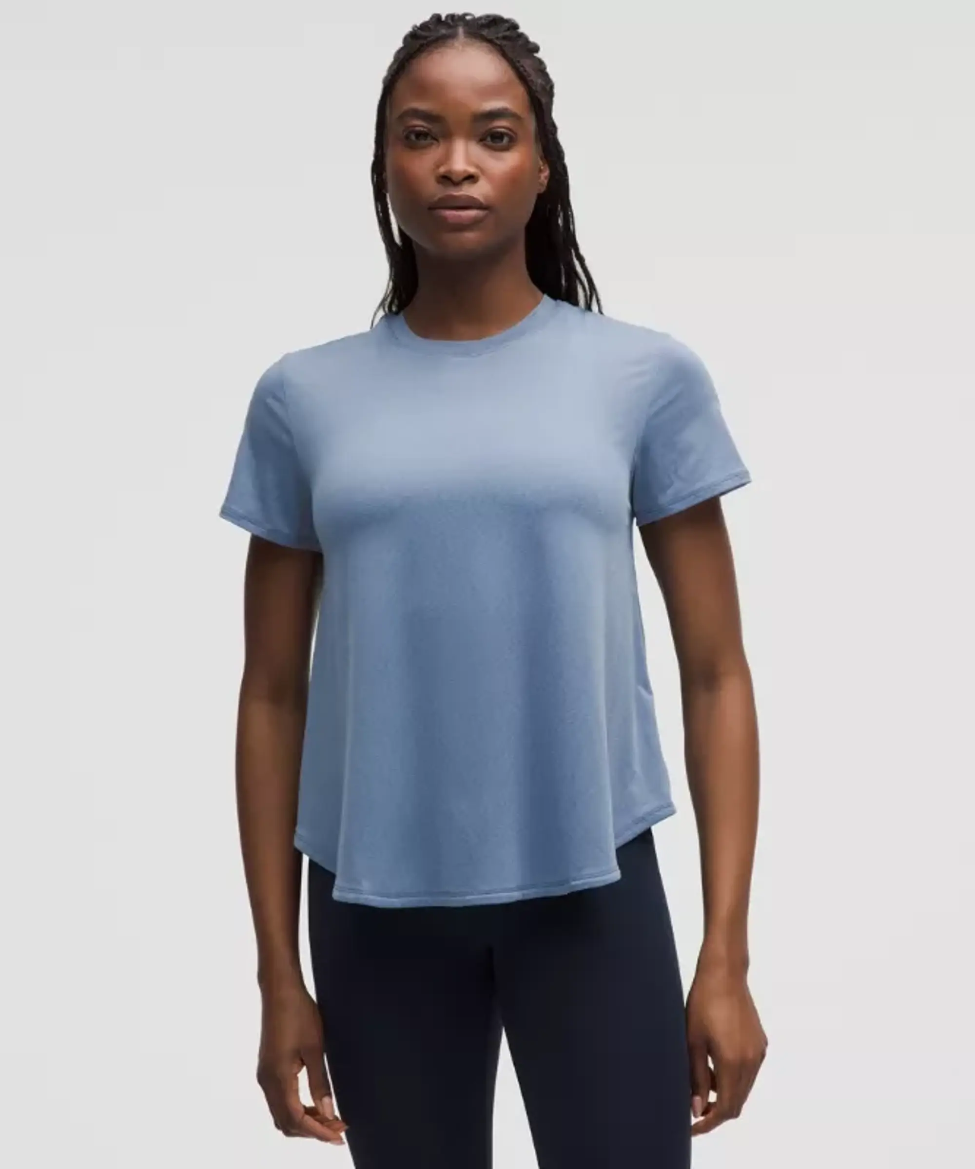 lululemon IE lululemon – Women's Lightweight Split-Back Training T-Shirt – Color Blue – Size 3XS