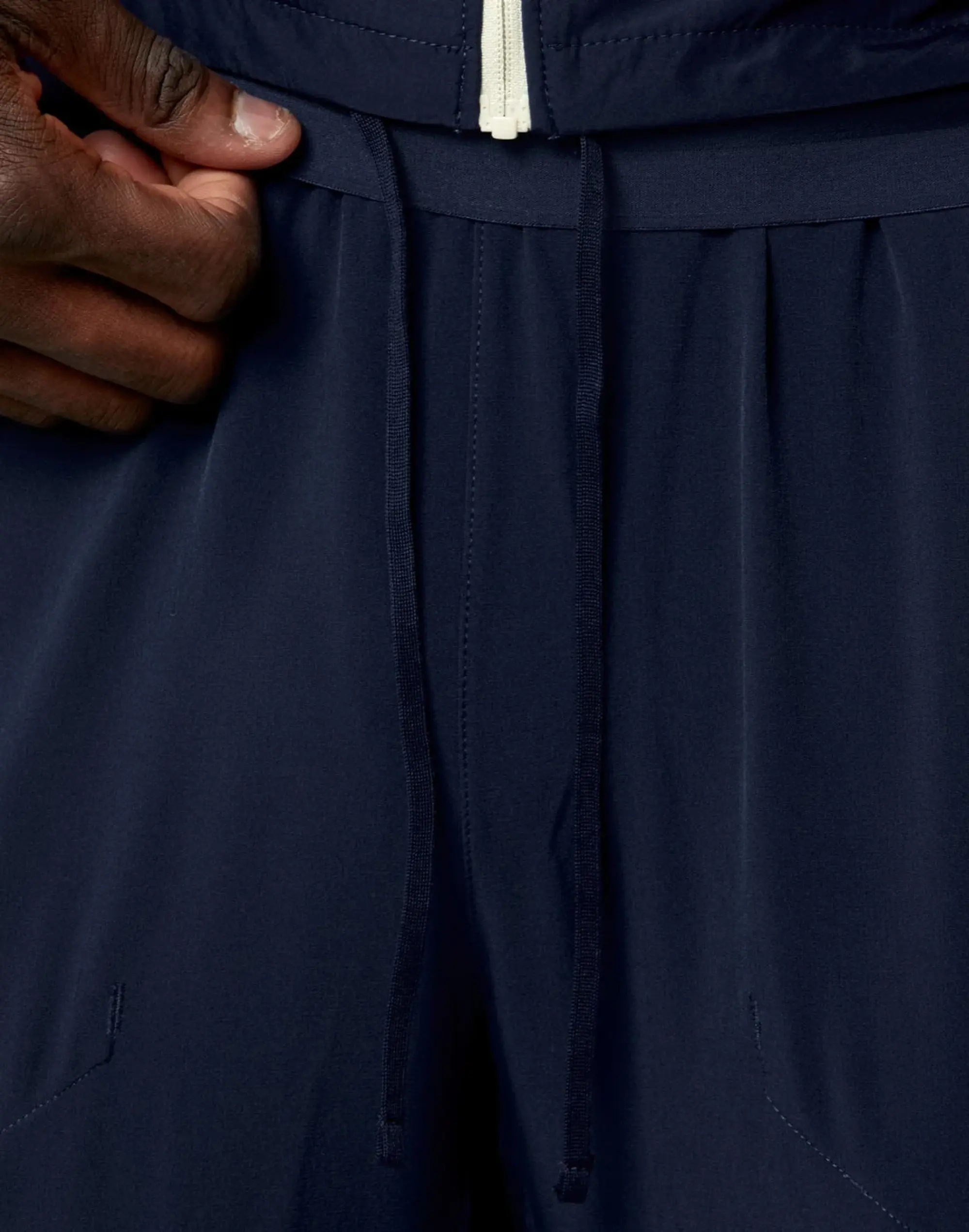 Men's Nike Swoosh Air Run Pants in Navy Blue