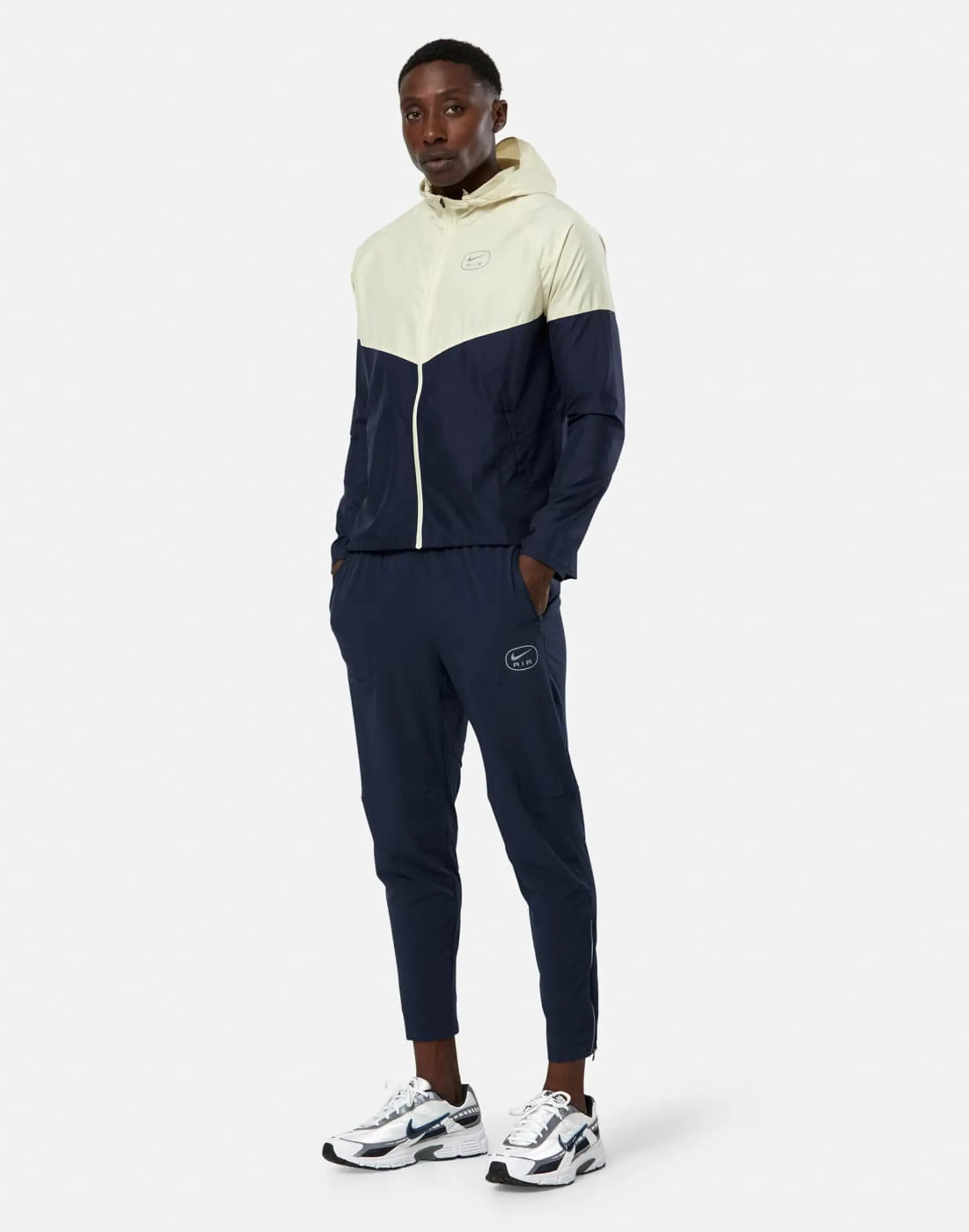 Men's Nike Swoosh Air Run Pants in Navy Blue