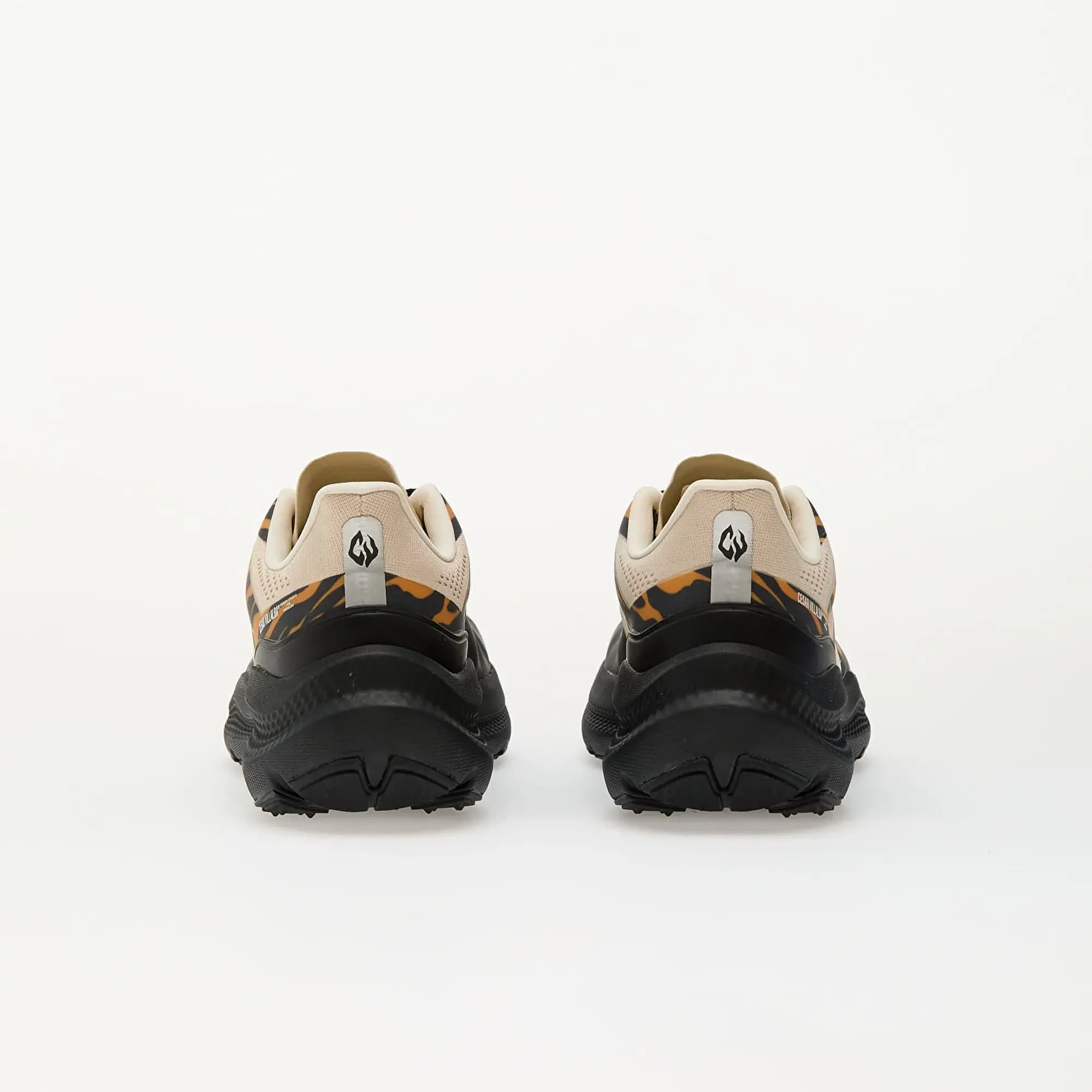 Sneakers Veja X Cesar Villalba Condor 3 Adc Areia Cash Ouro Eur 45