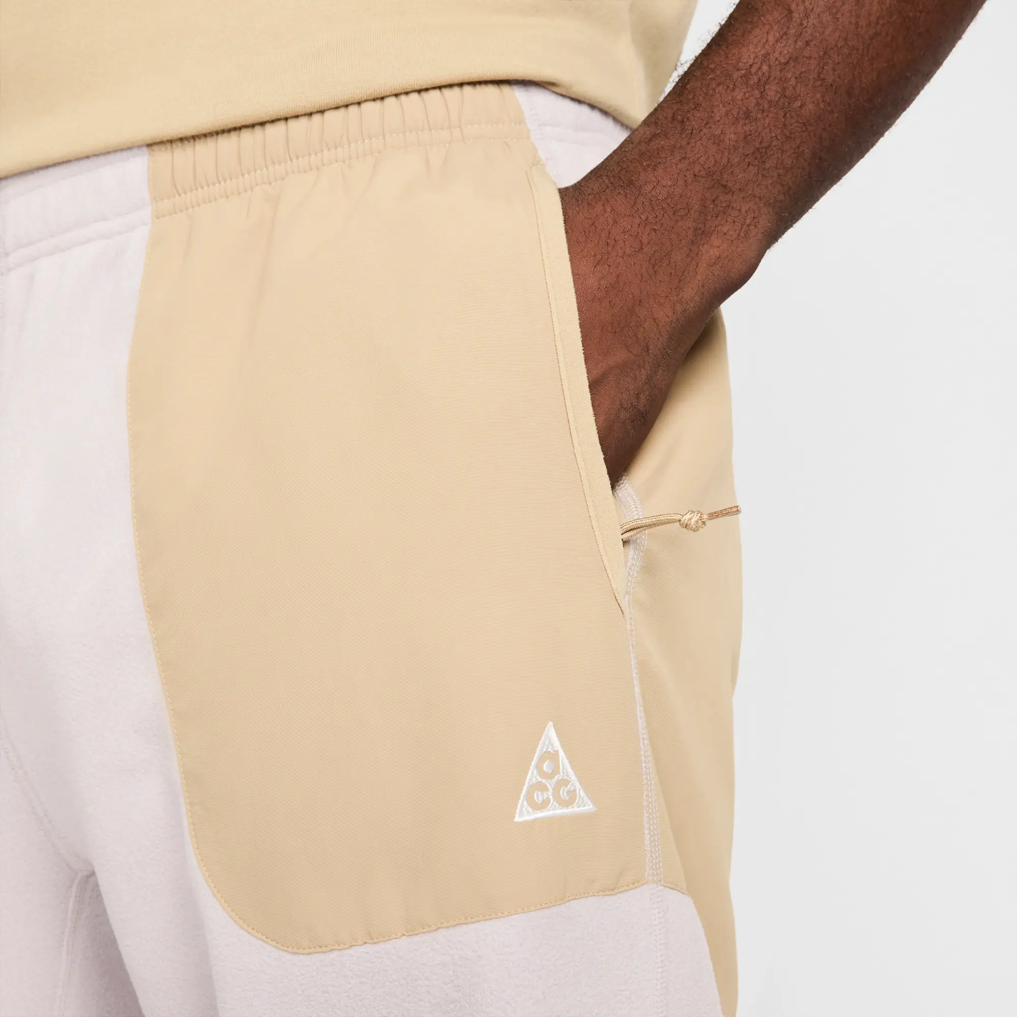 Nike ACG 'Wolf Tree' Plus Fleece Trousers - Grey - Recycled Fibres
