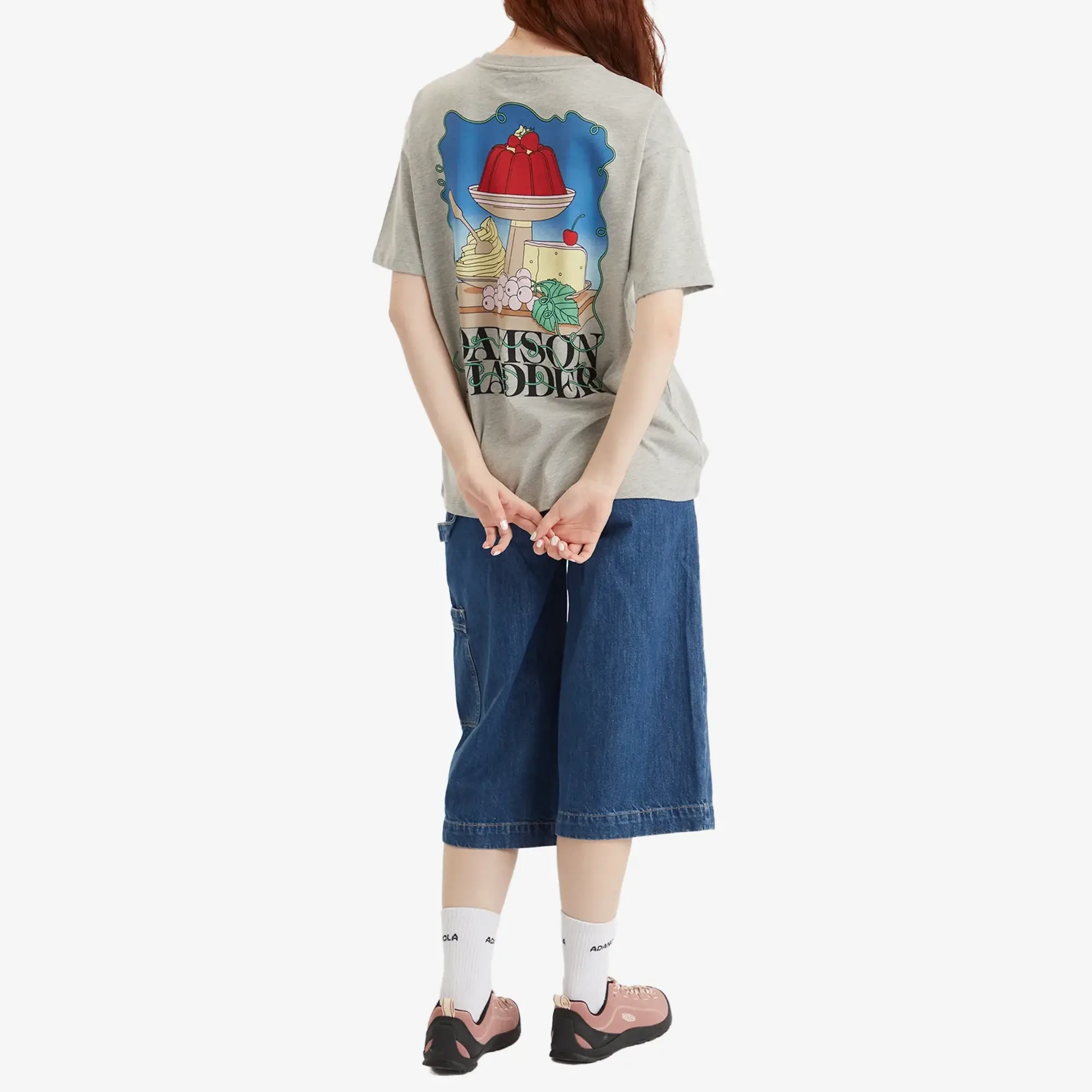Damson Madder Women's Dessert Boyfriend T-Shirt Grey