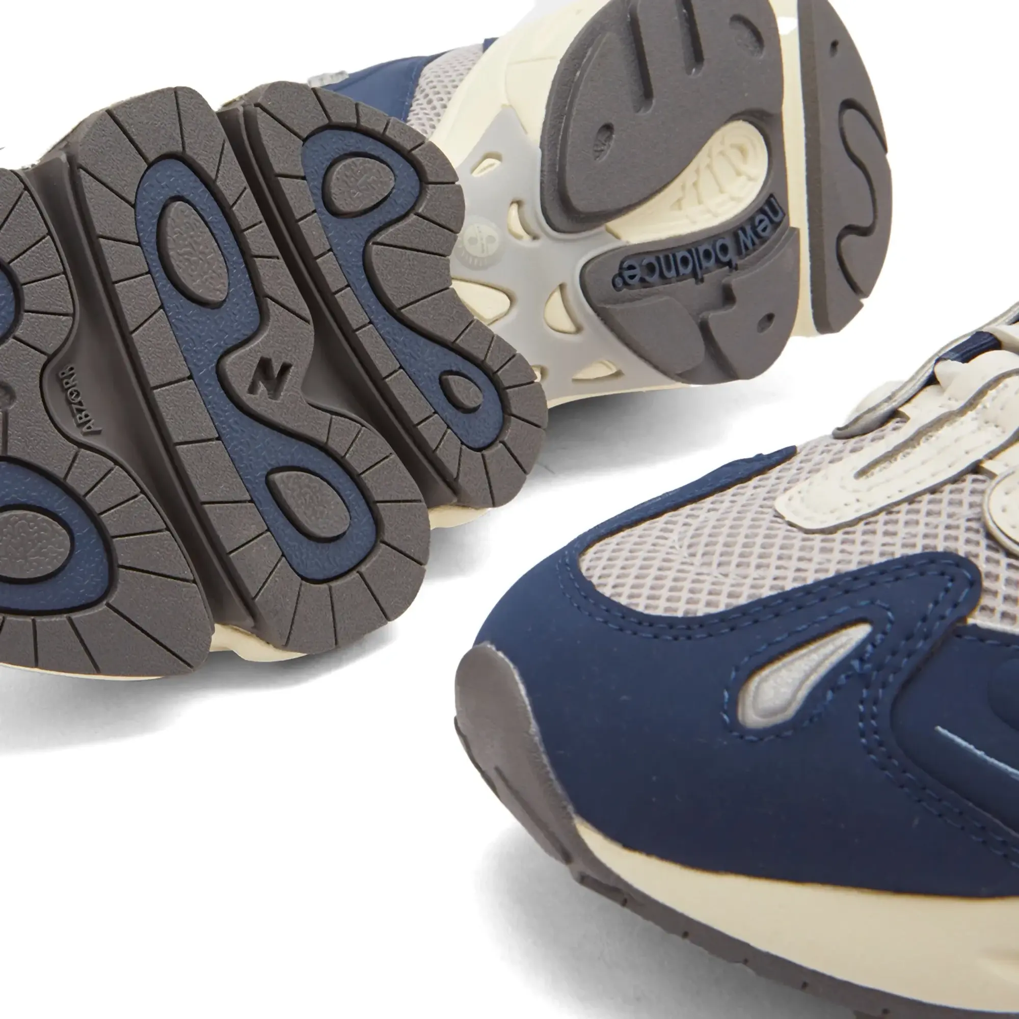 New Balance Unisex 1000 in Blue/White Suede/Mesh