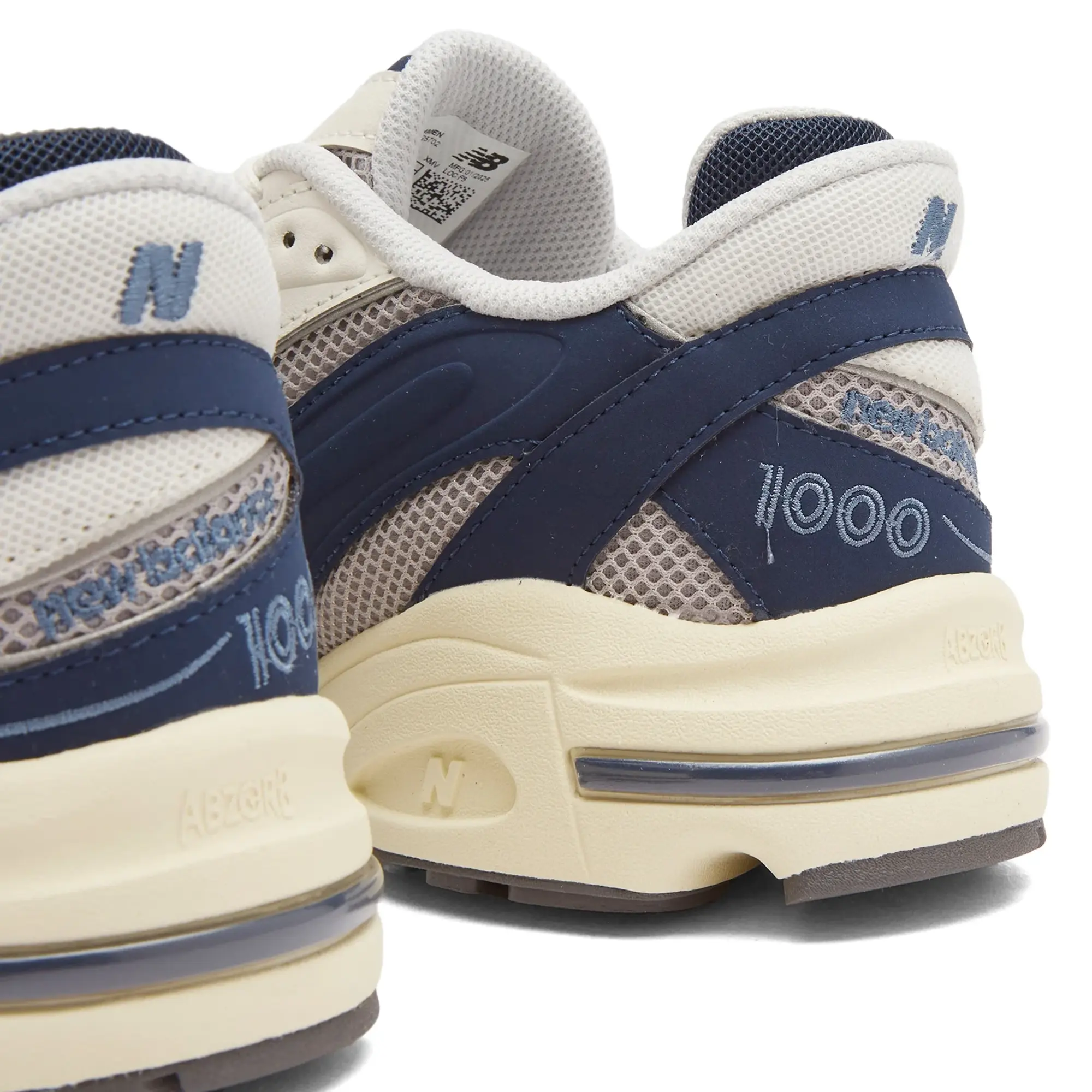 New Balance Unisex 1000 in Blue/White Suede/Mesh