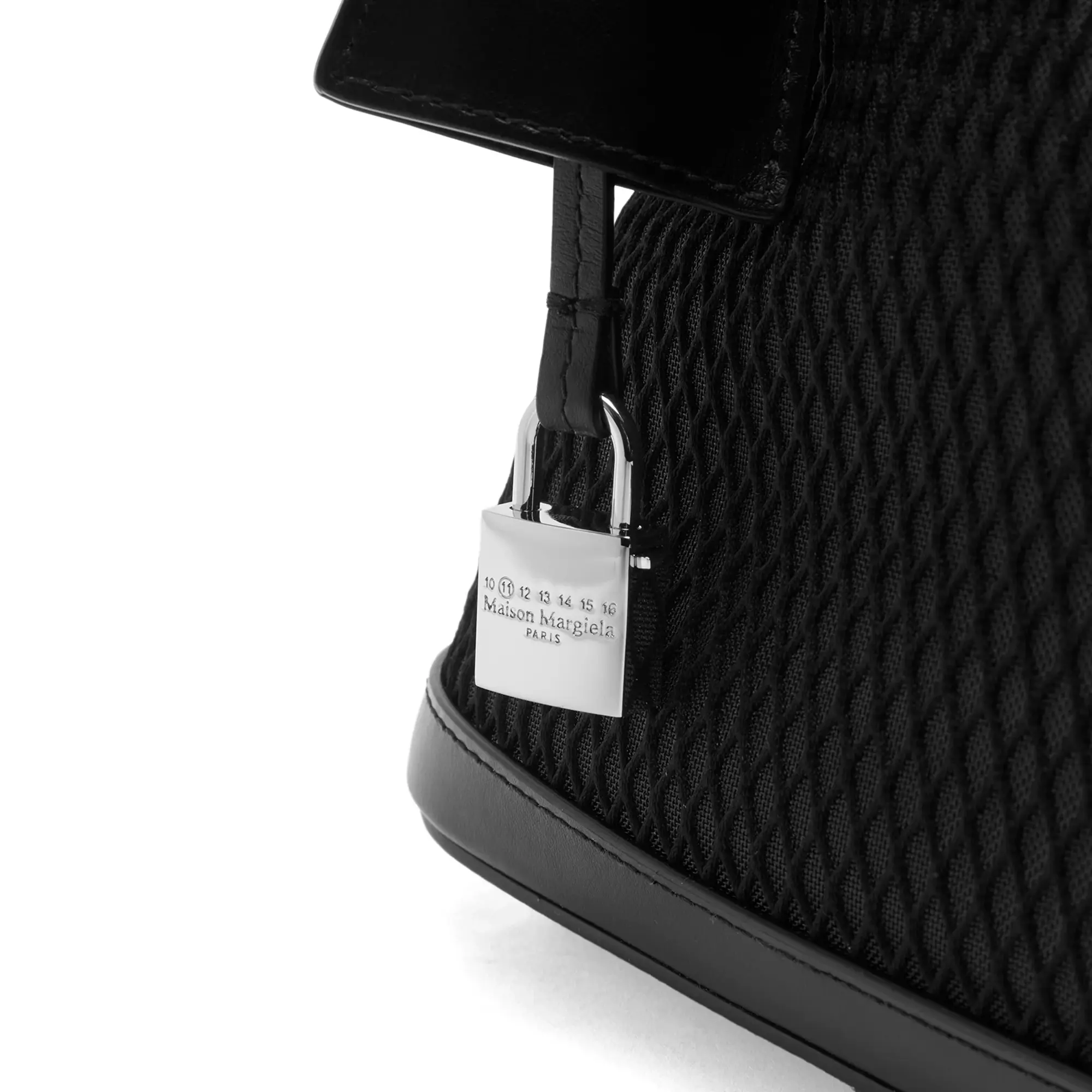 Maison Margiela Women's Mesh Sac Classique Mini Handbag Black/Black