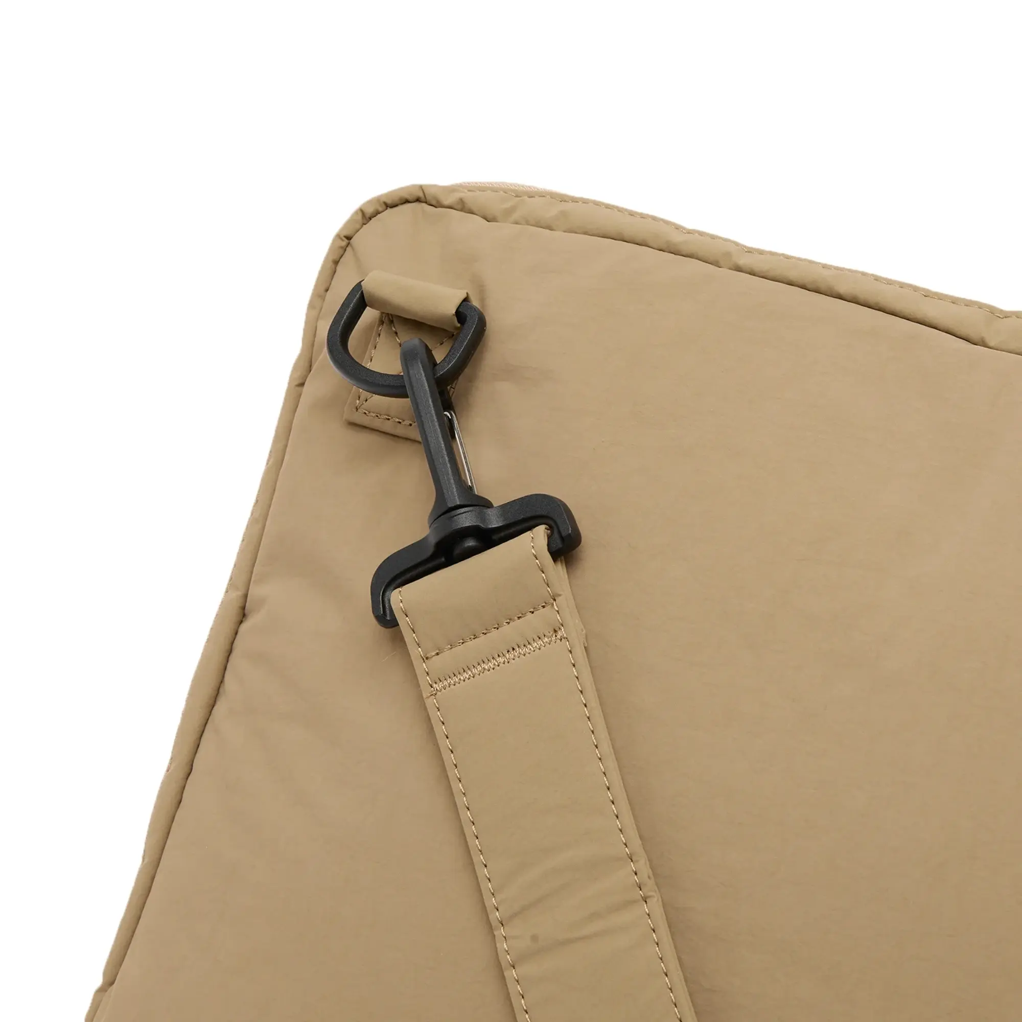 Mazi Untitled AM Case 02 Beige