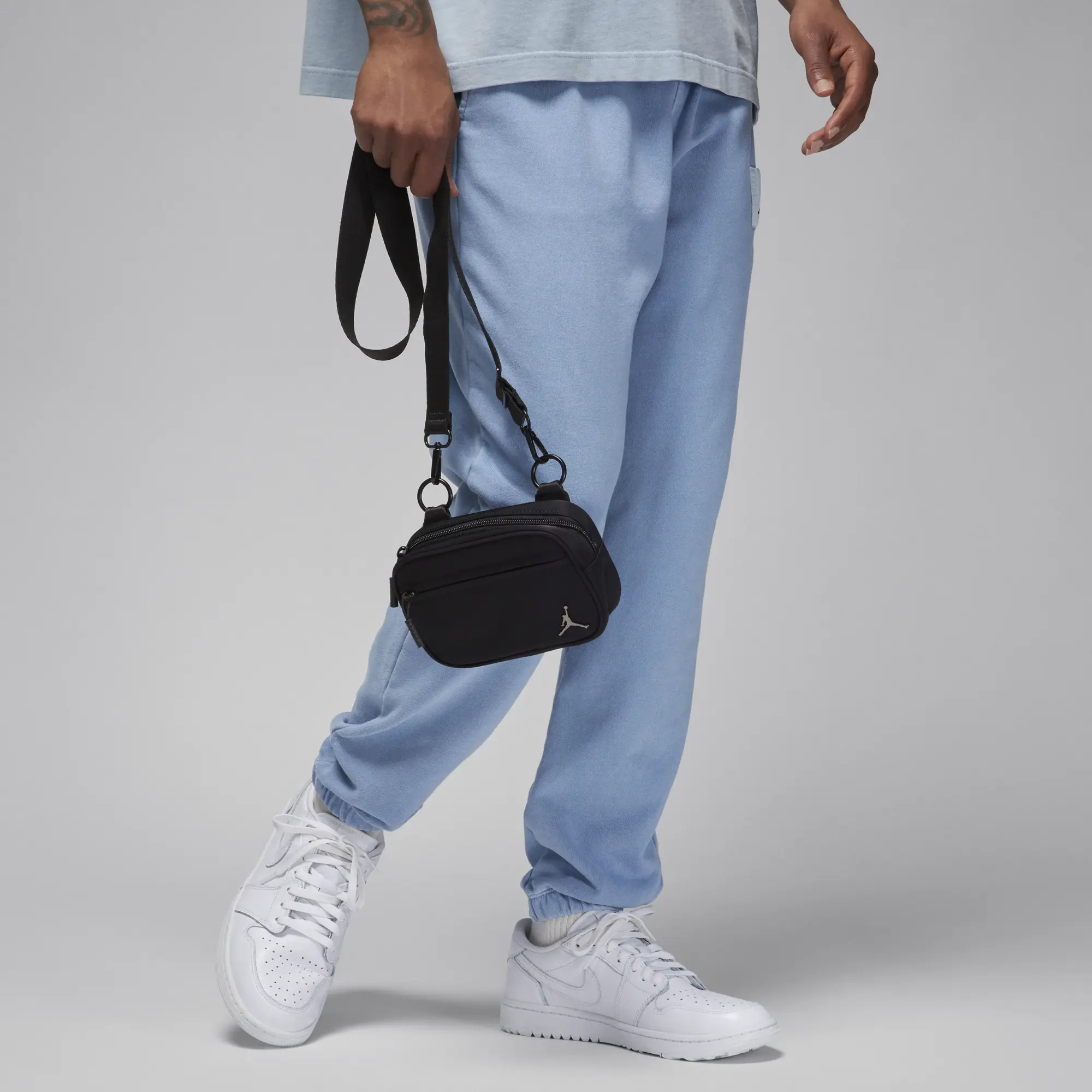 Nike Jordan Alpha Camera Bag (1L) - Black