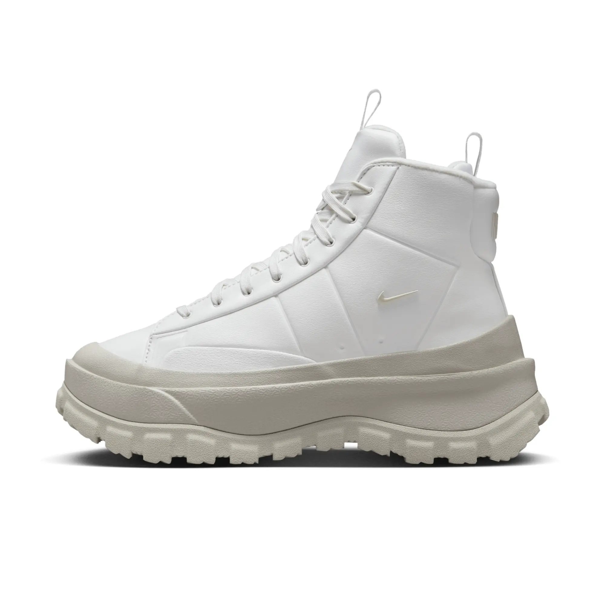 Nike Blazer Roam Mid Women's Winterized Shoes - White