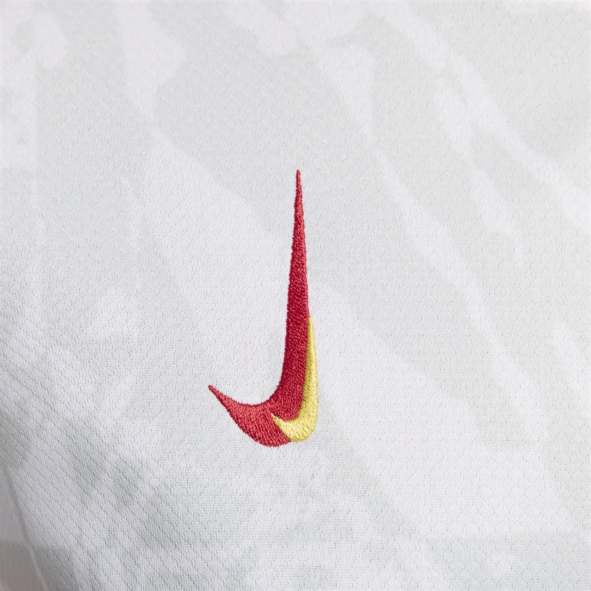 Liverpool F.C. 2024/25 Stadium Third Women's Nike Dri-FIT Football Replica Shirt - White - Polyester