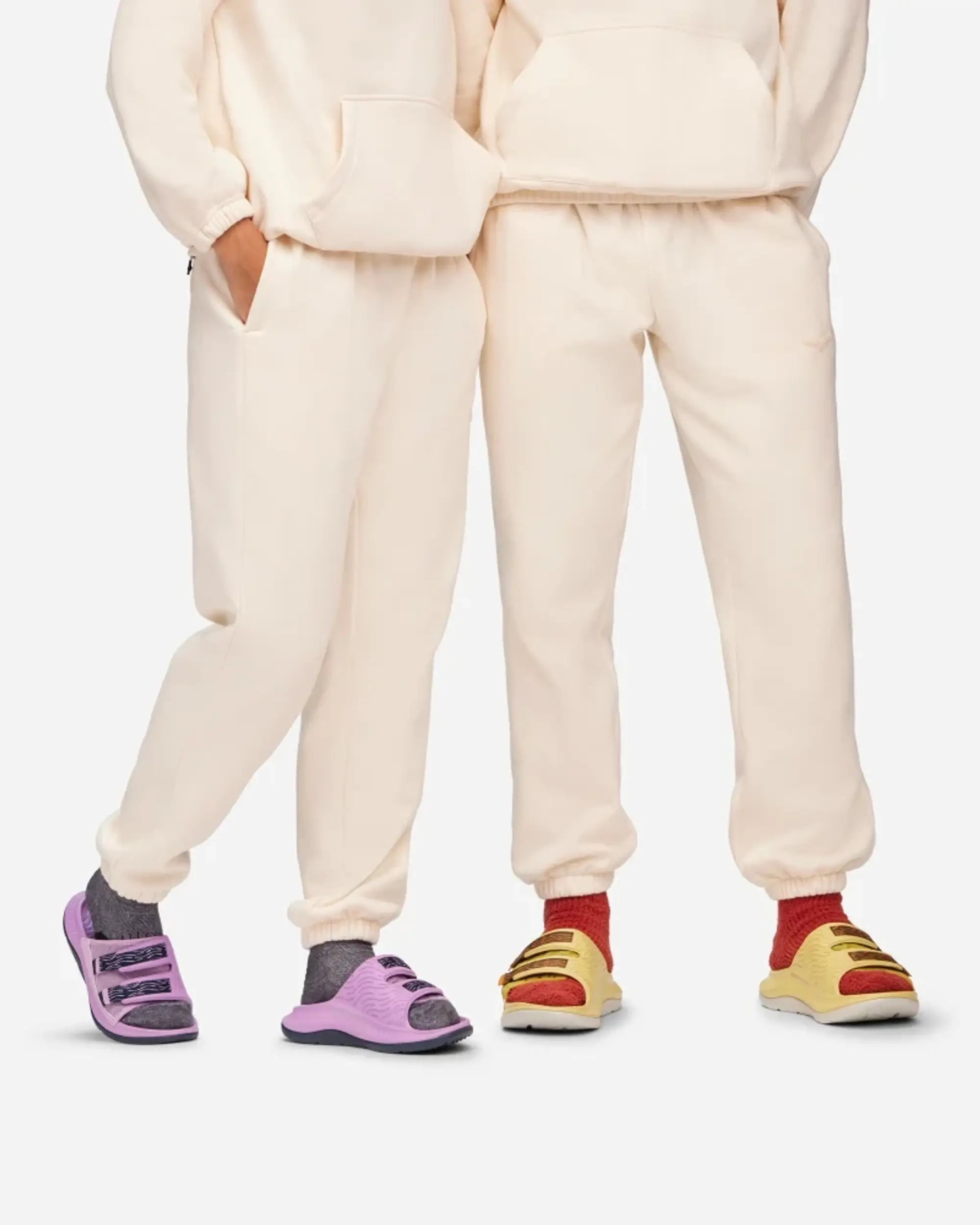 Hoka One One HOKA Essential Jogger in Eggnog