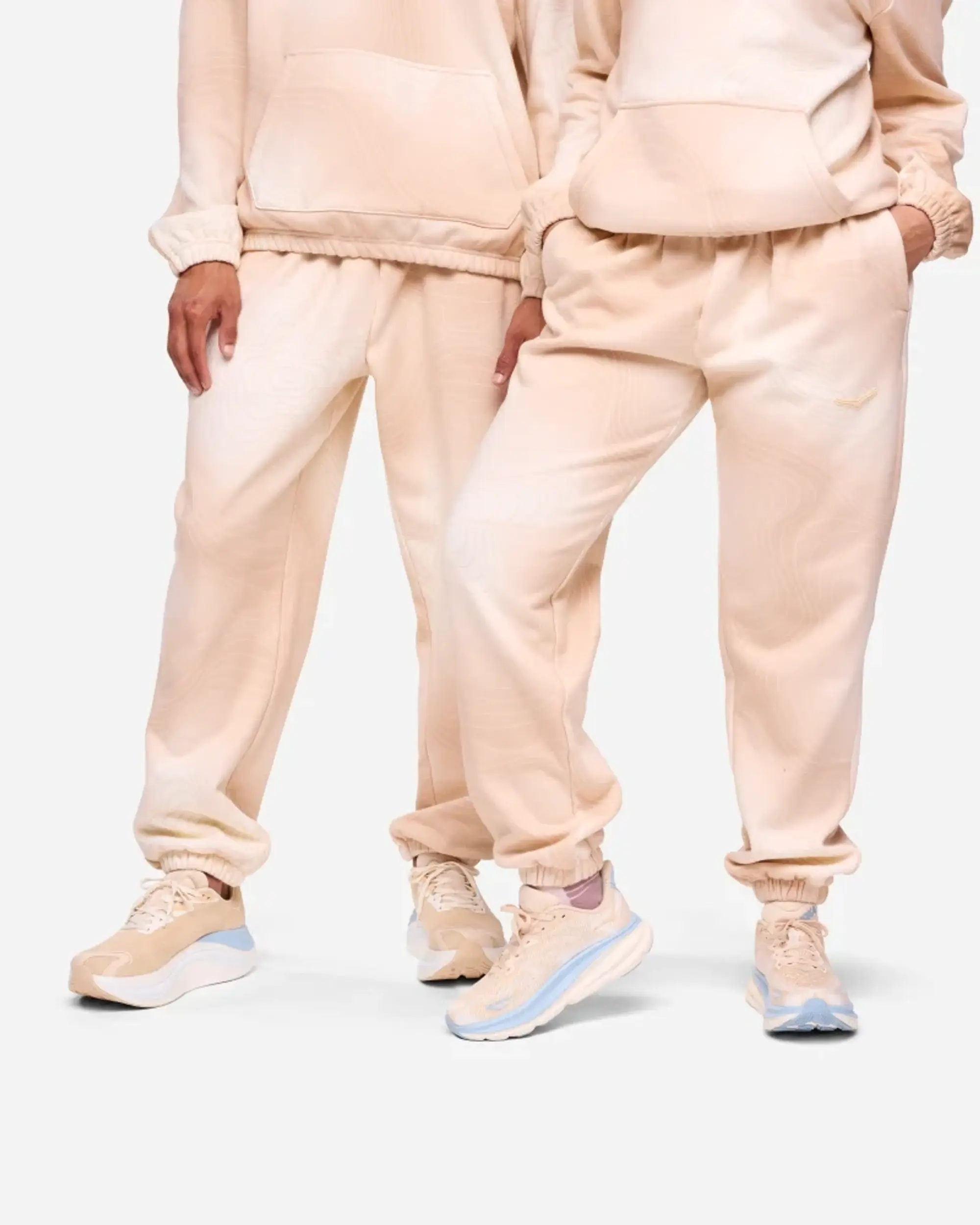 Hoka One One HOKA Essential Jogger in Beige Cloud Topo