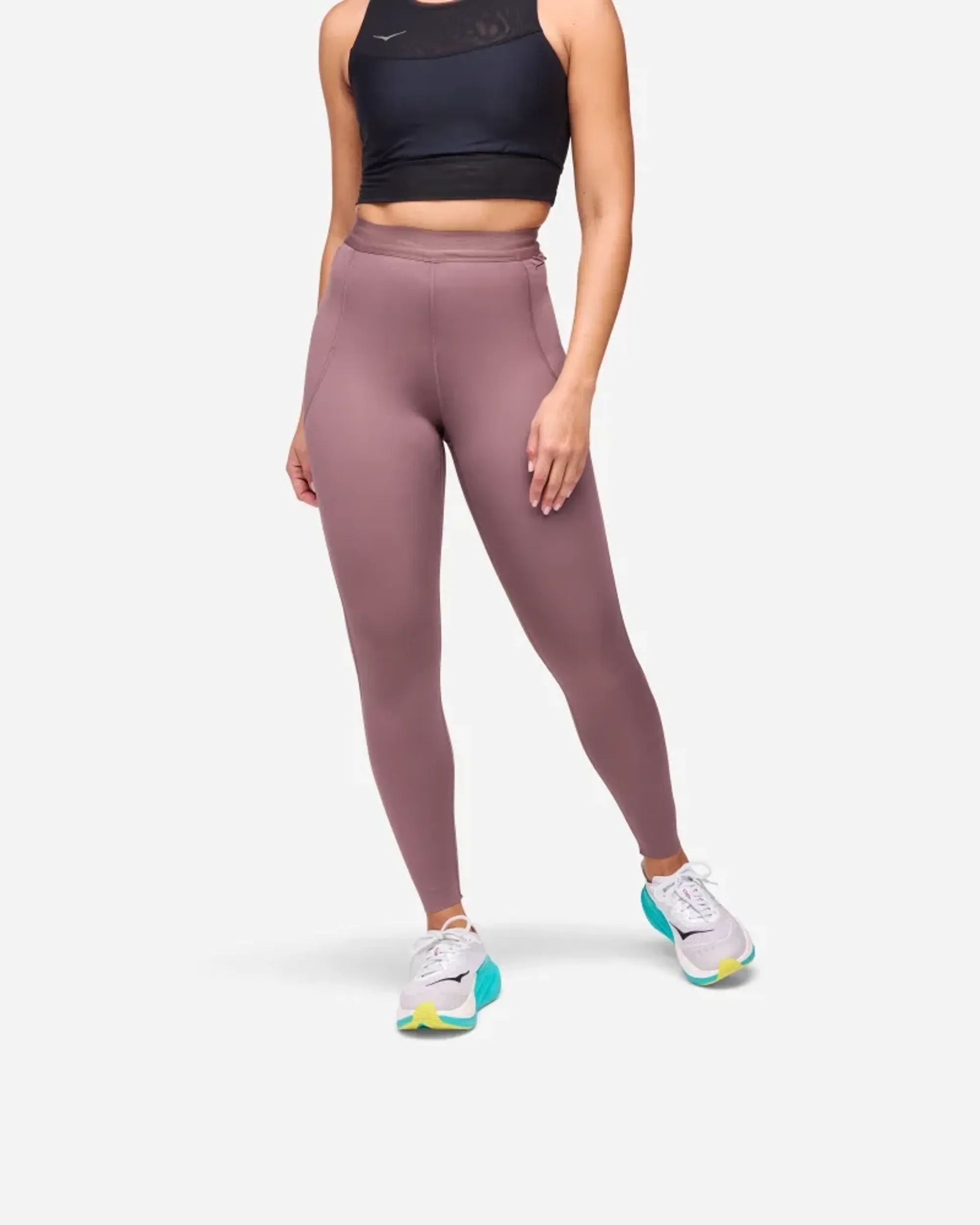 Hoka One One HOKA Women's Novafly Run Tight 25'' in Smokey Quartz