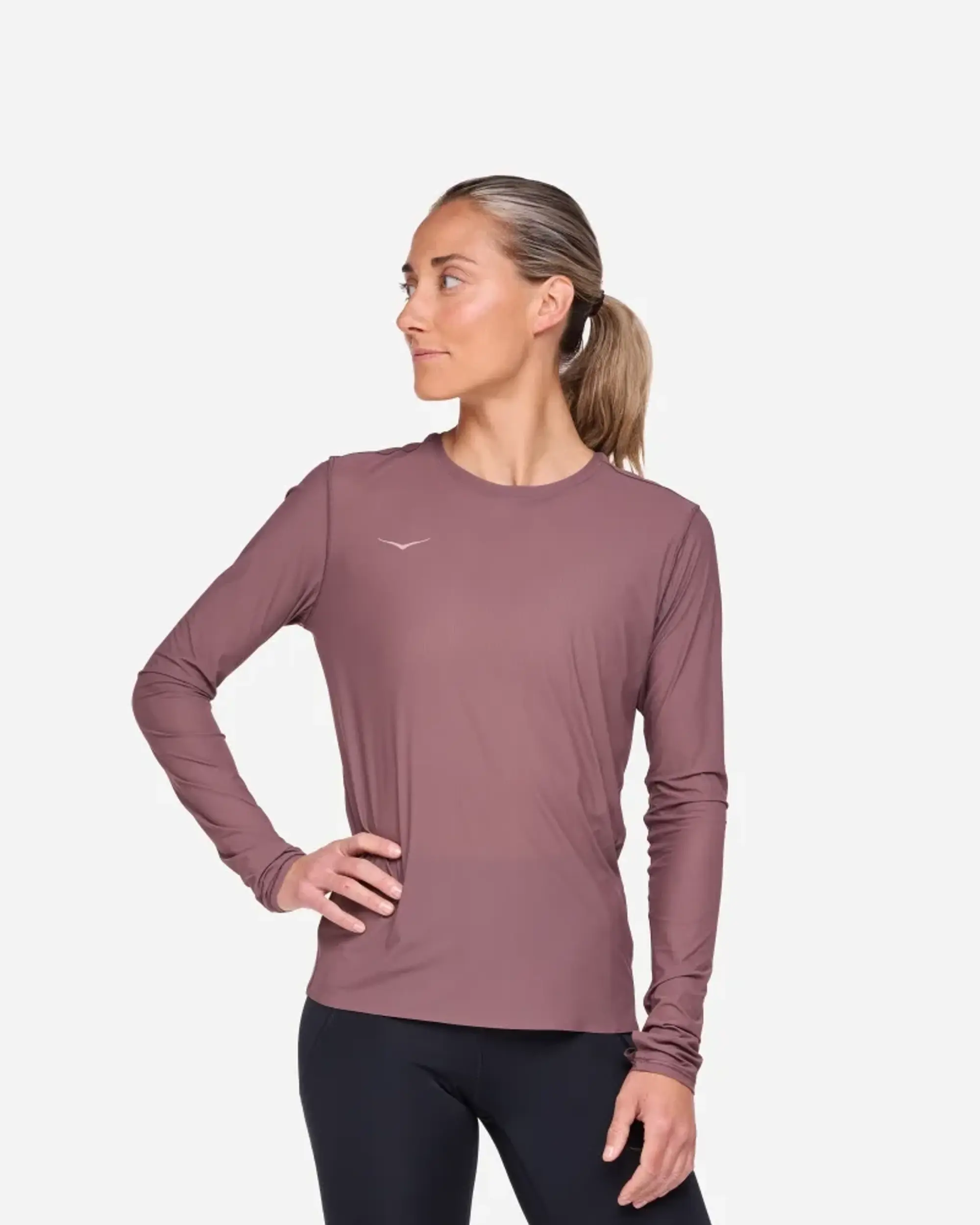 Hoka One One HOKA Women's Airolite Run Long Sleeve in Smokey Quartz