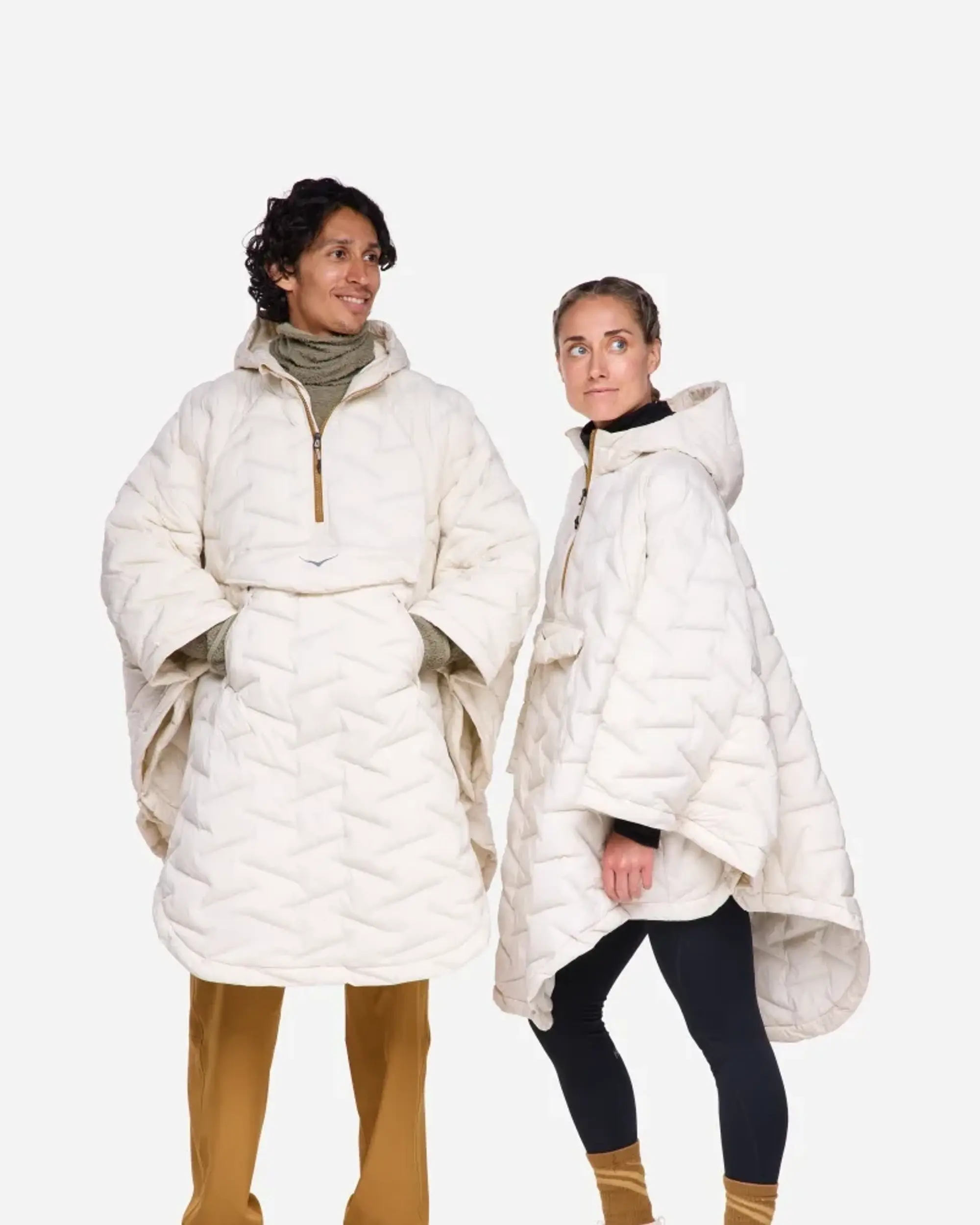 Hoka One One HOKA SkyFill Outdoor Poncho Jacket in Oat Milk