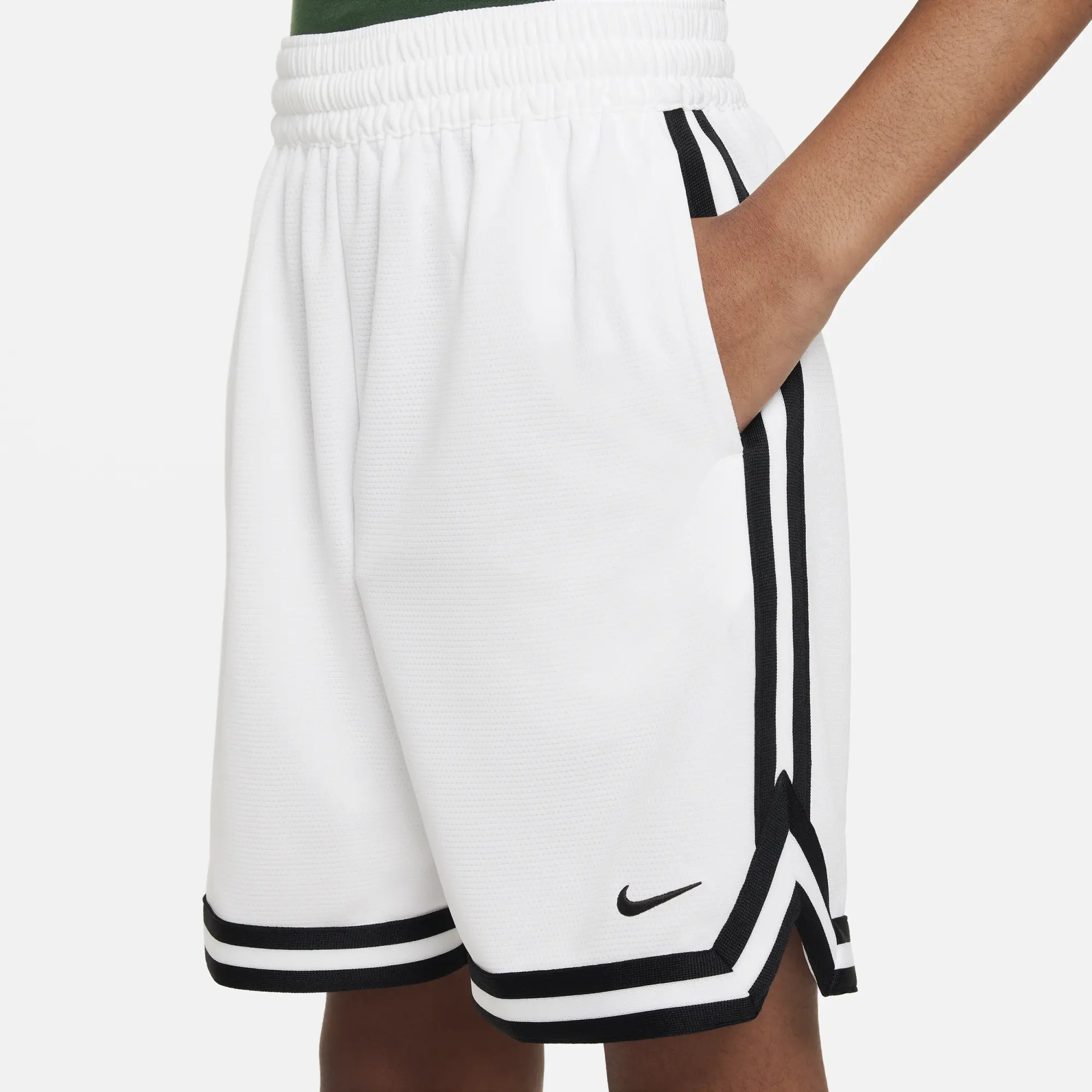 Nike Dri-FIT DNA Older Kids' (Boys') Basketball Shorts - White - Polyester