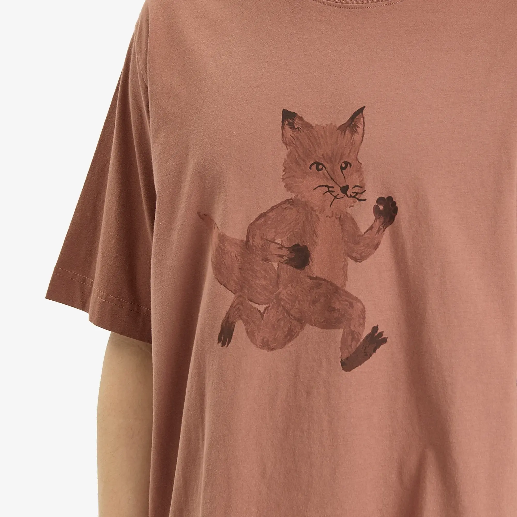 Maison Kitsuné Maison Kitsune Speedy Fox Print Oversize T-Shirt Brunette