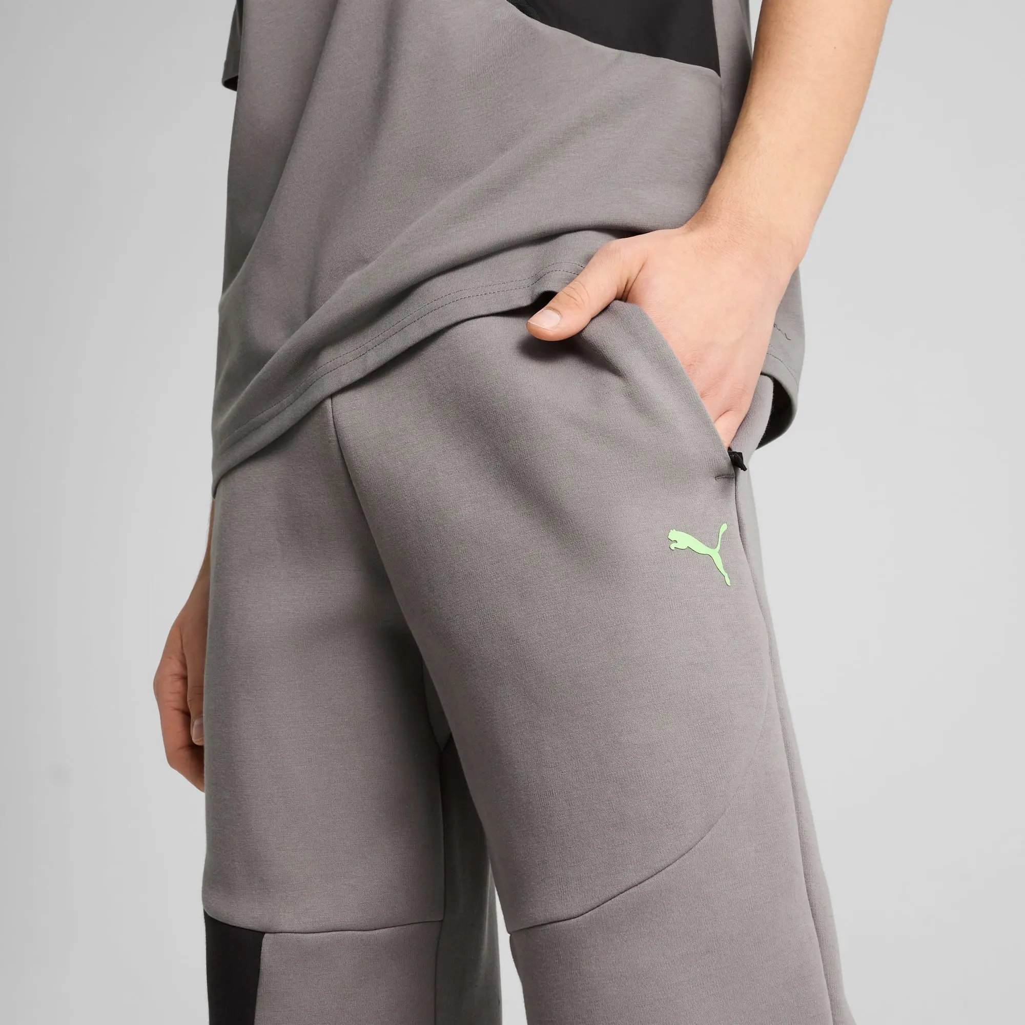 PUMAtech Track Pants Men, Cast Iron