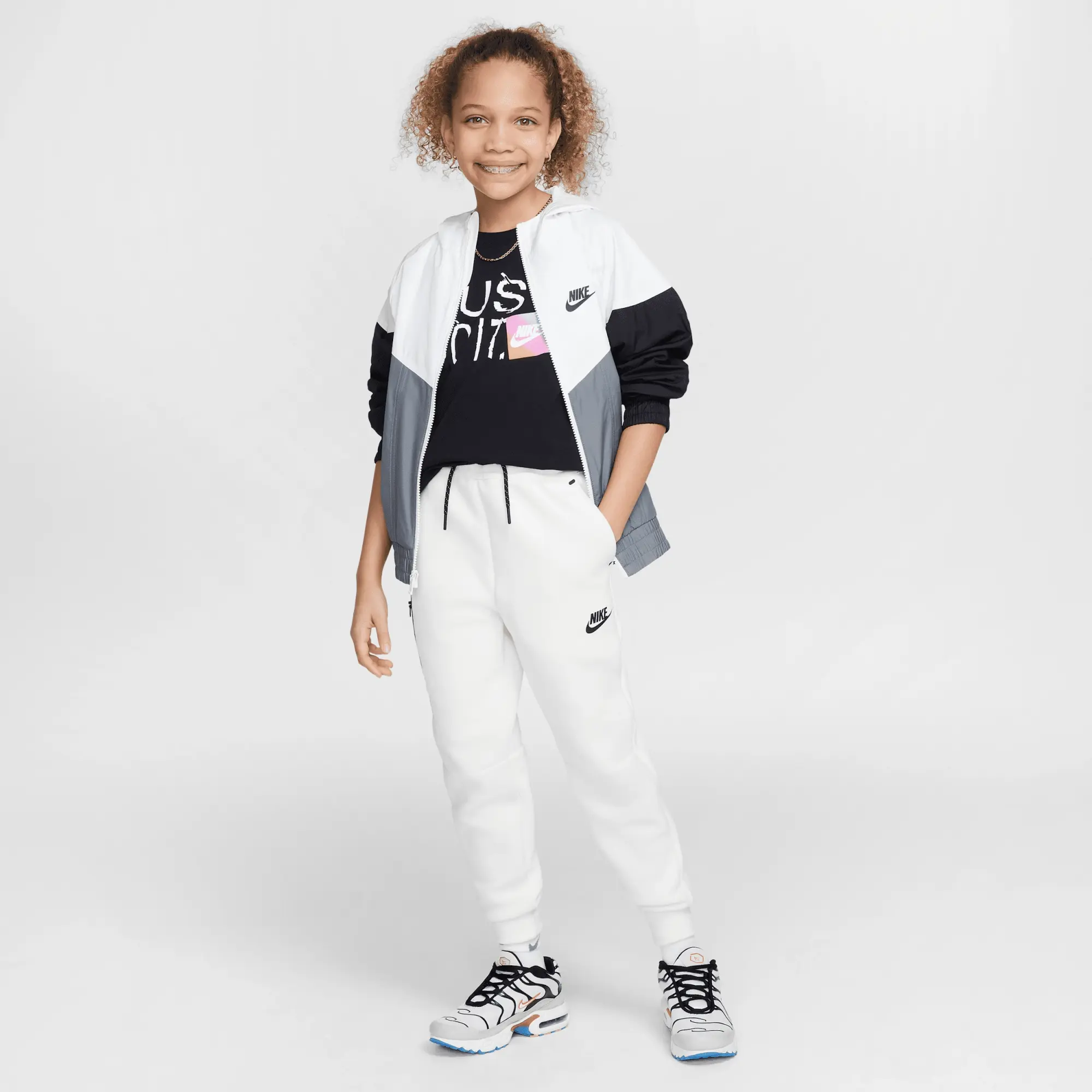 Nike Sportswear Older Kids' T-Shirt - Black - Cotton