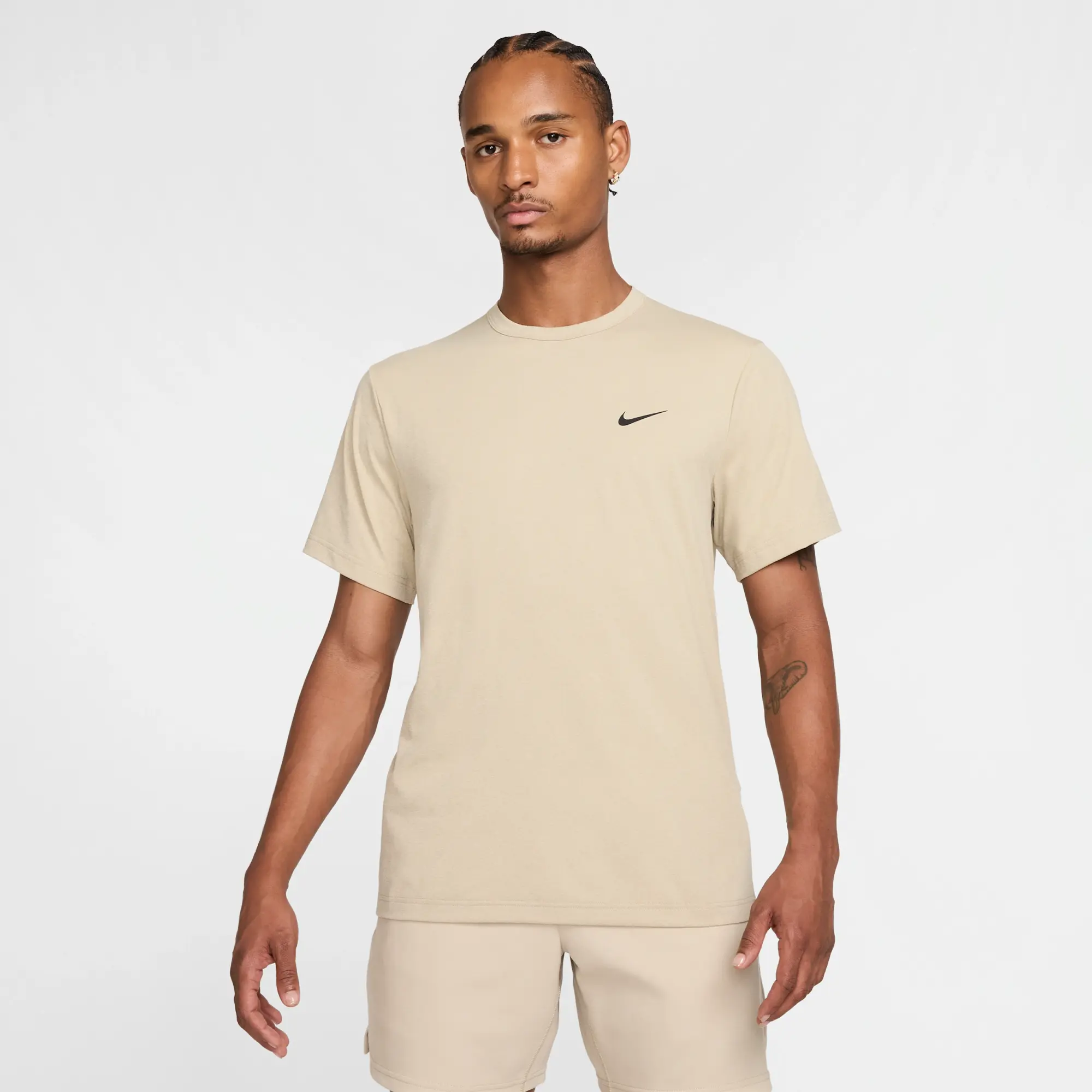 Nike Hyverse Men's Dri-FIT UV Short-sleeve Versatile Top - Brown - Polyester