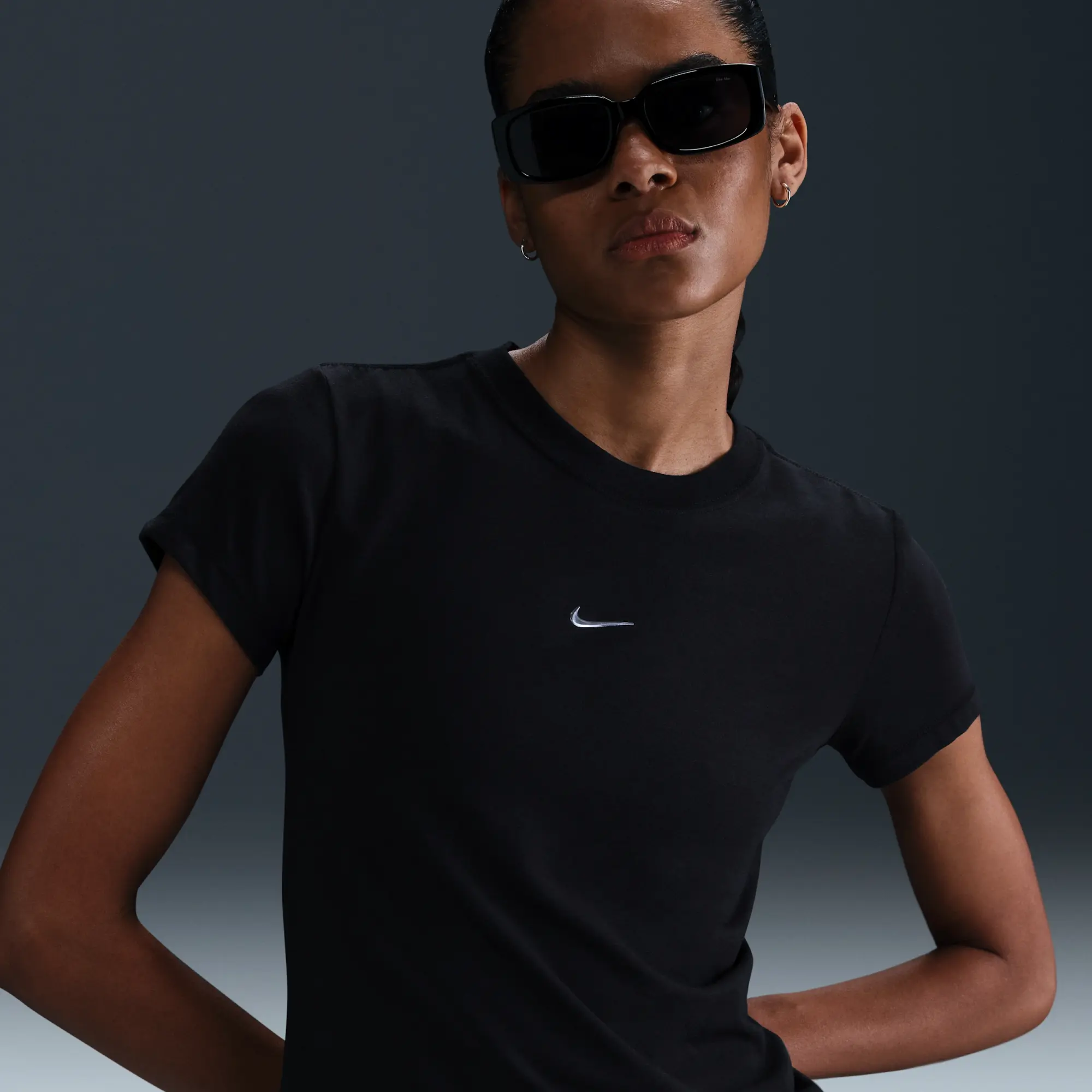 Nike Womens Chill Knit T-Shirt - Black - Size XL - Black