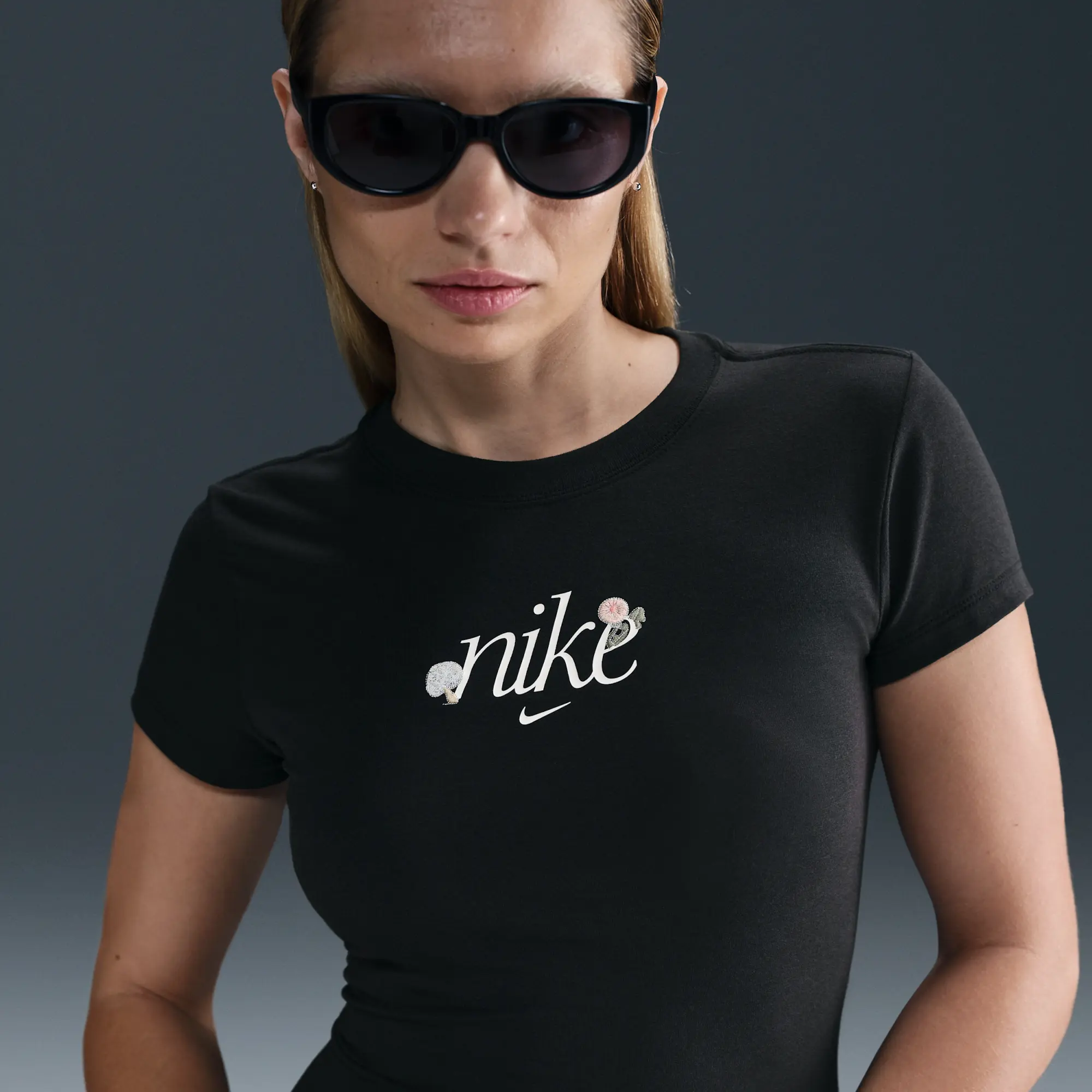 Nike Sportswear Chill Knit Women's Slim Graphic T-Shirt - Black - Modal/Cotton/Elastane