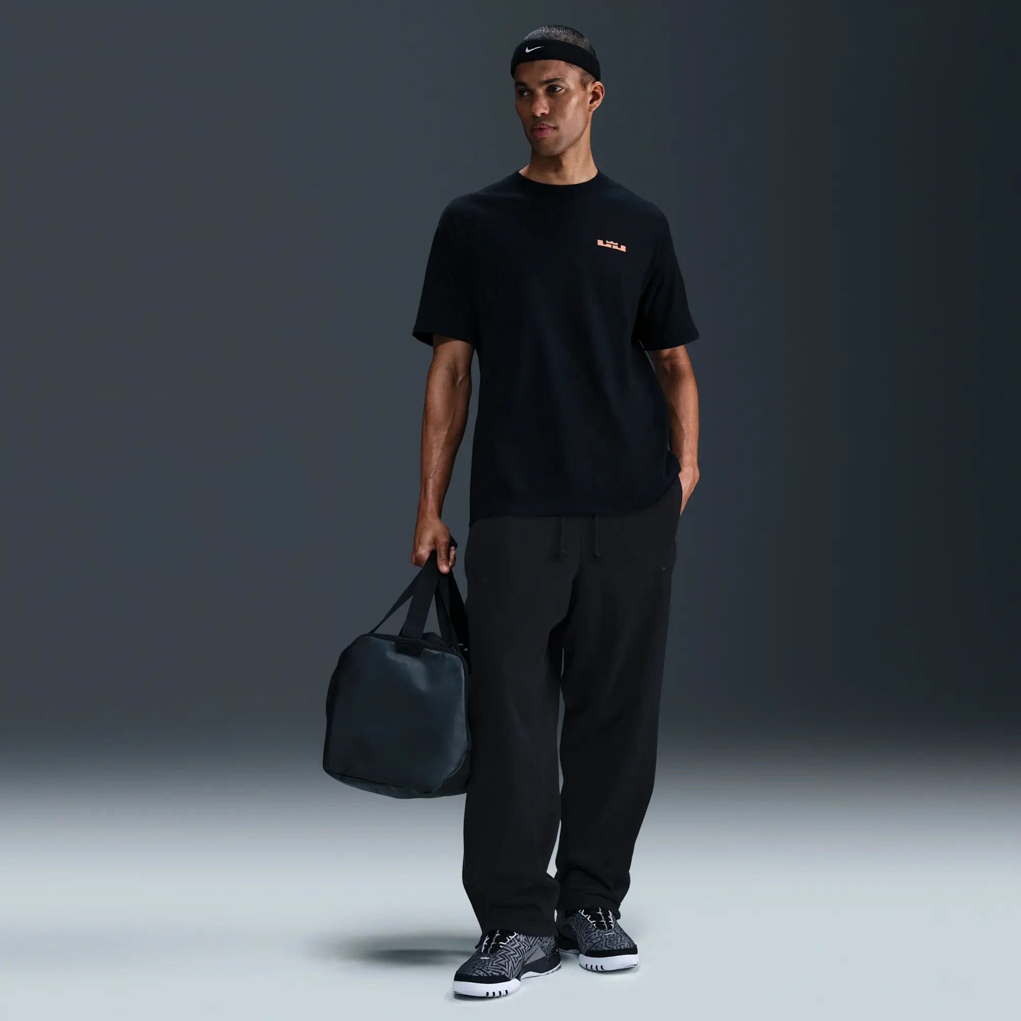 Nike LeBron Men's Max90 T-Shirt - Black - Cotton