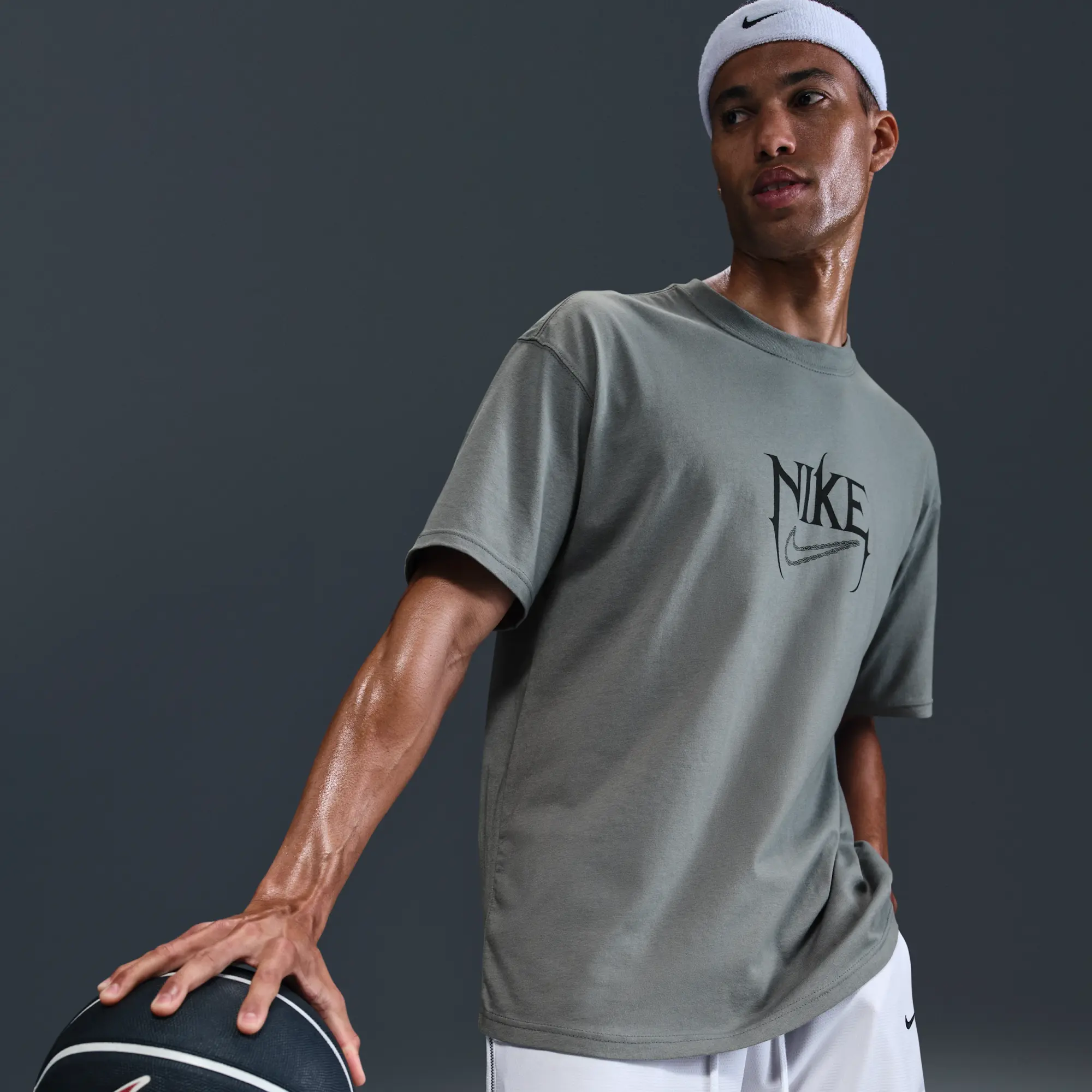 Nike Men's Max90 Basketball T-Shirt - Grey - Cotton