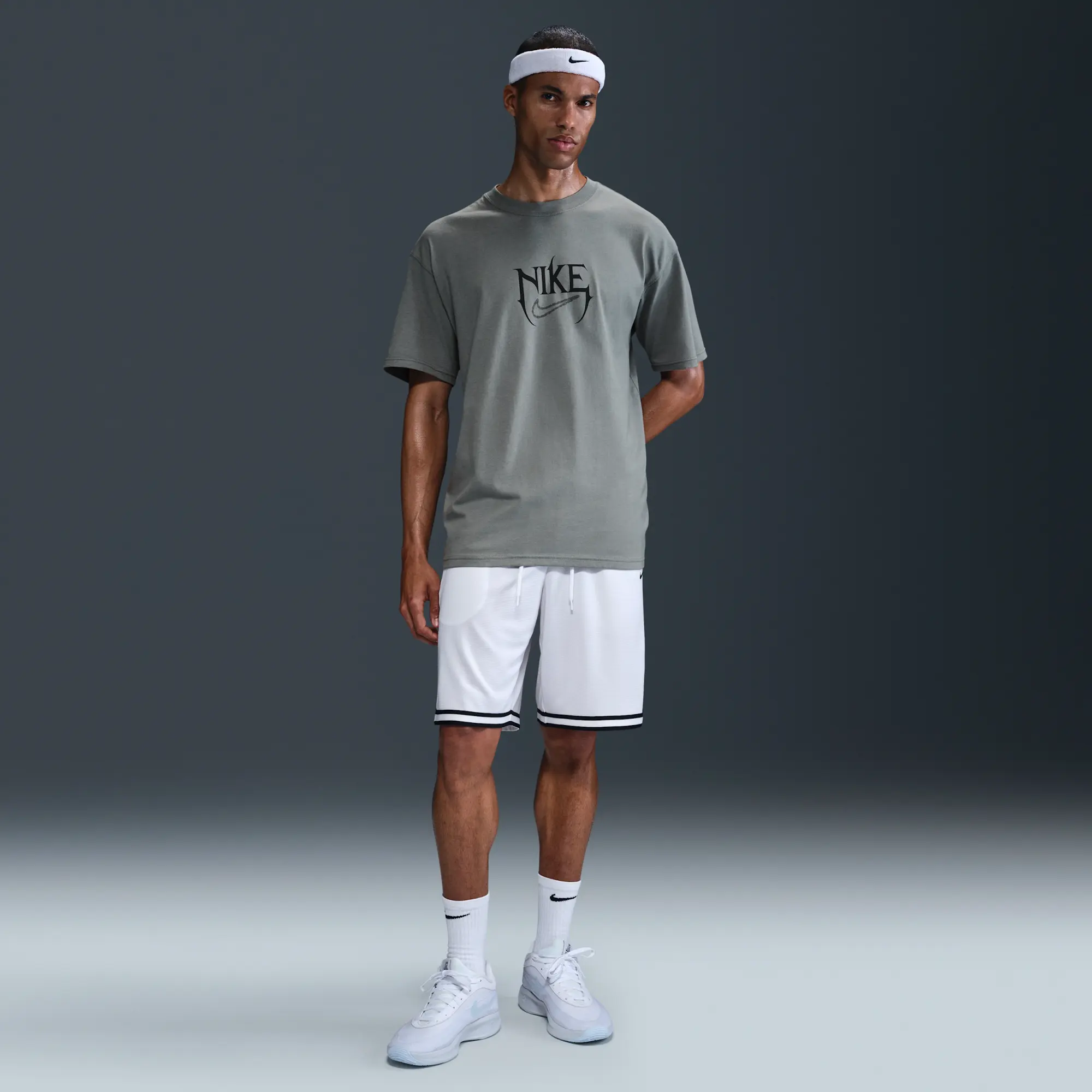 Nike Men's Max90 Basketball T-Shirt - Grey - Cotton