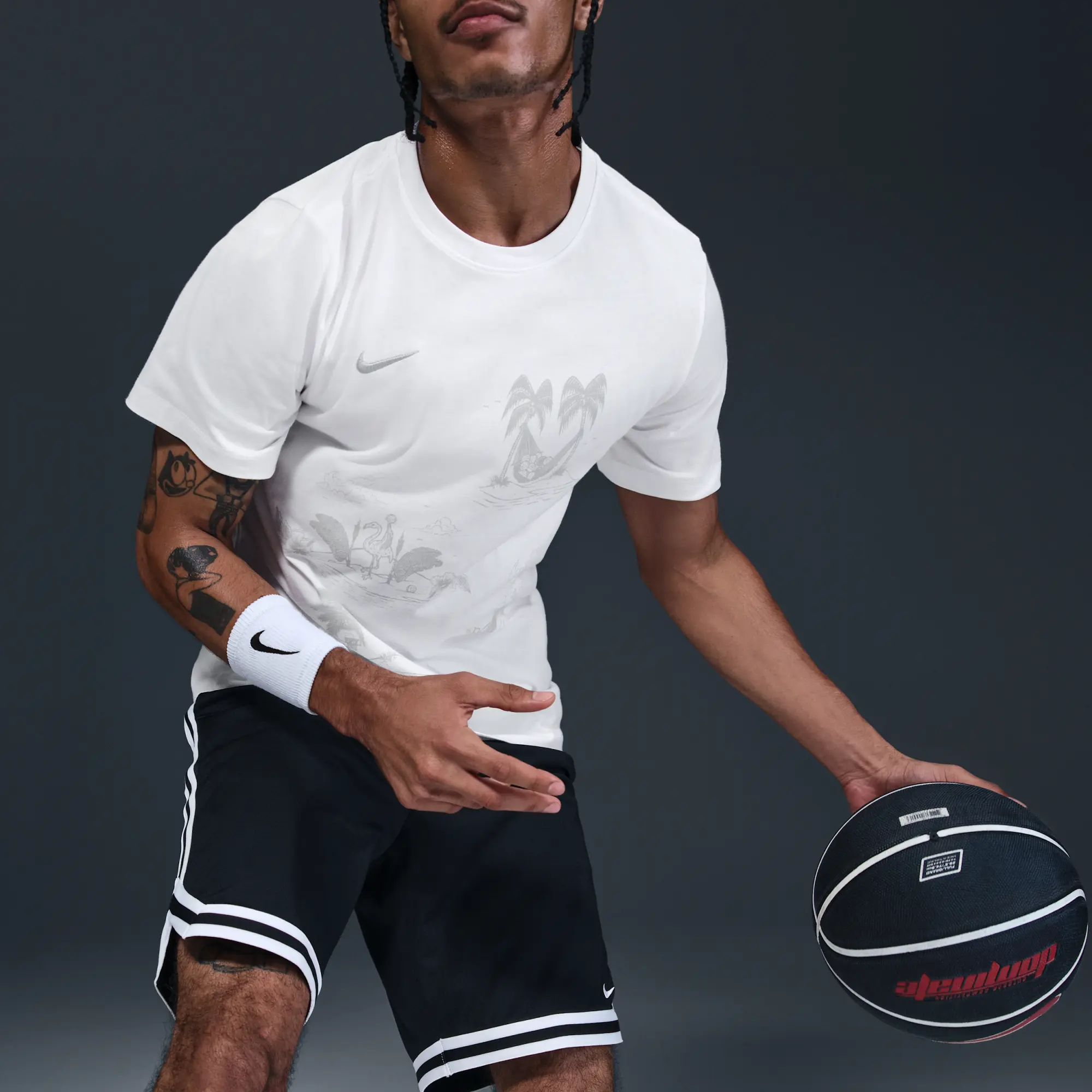 Nike Men's Basketball T-Shirt - White - Cotton