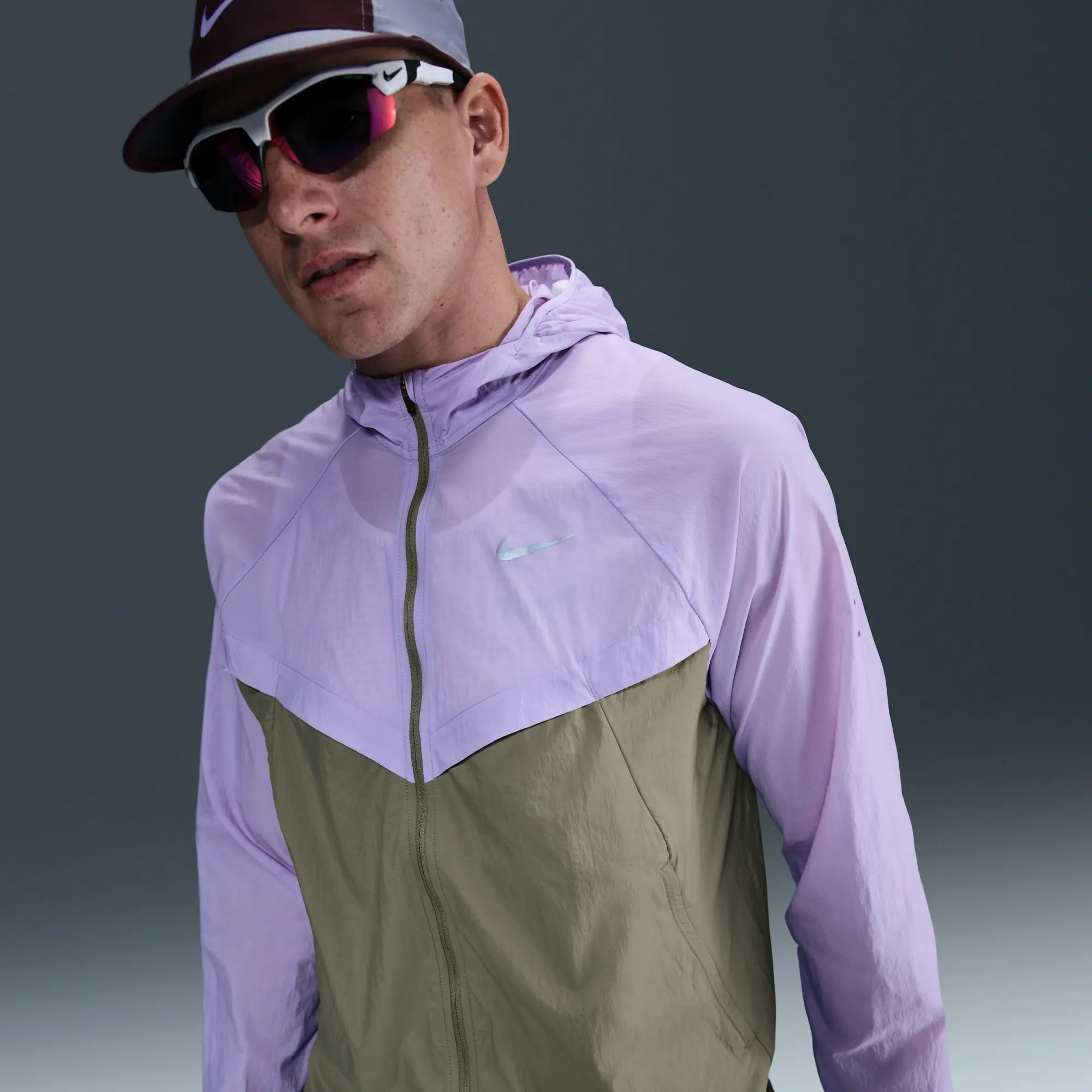 Nike Stride Men's Repel UV Running Jacket - Purple - Nylon
