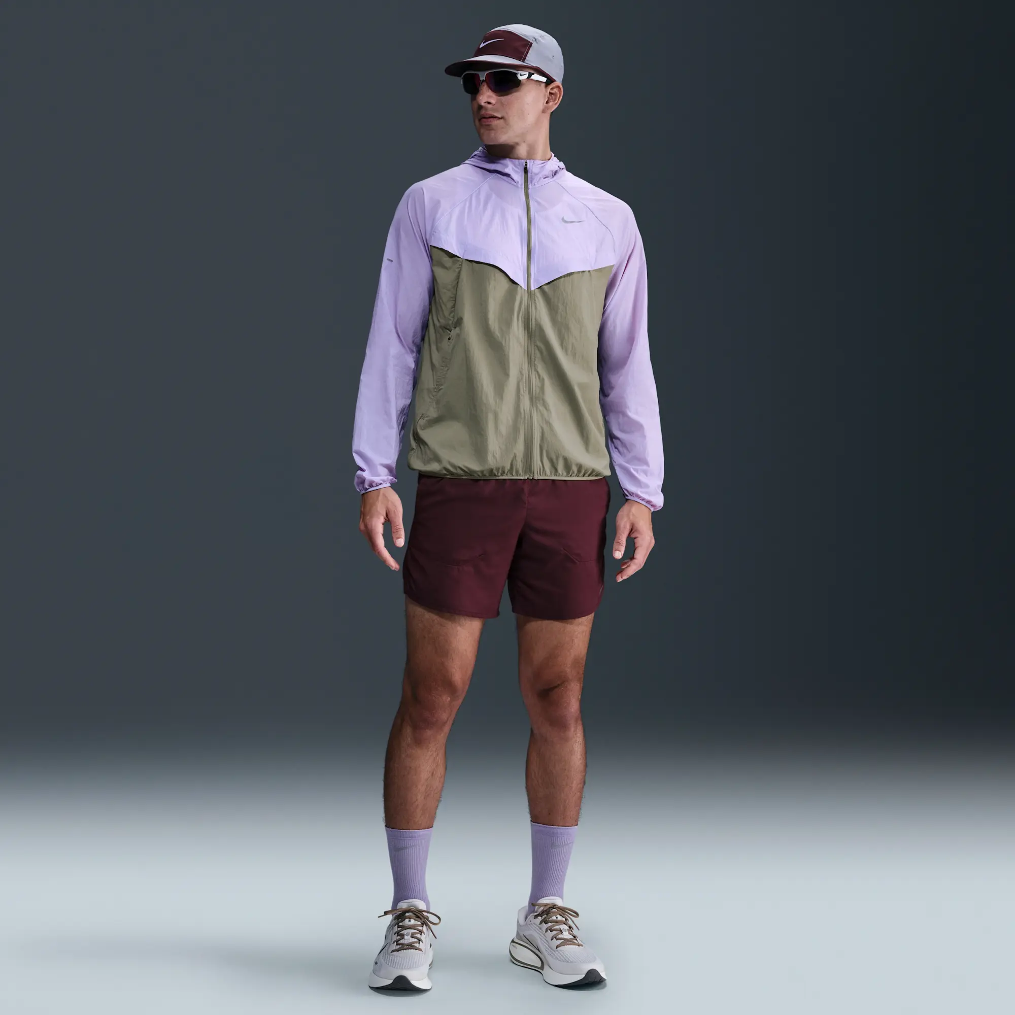 Nike Stride Men's Repel UV Running Jacket - Purple - Nylon